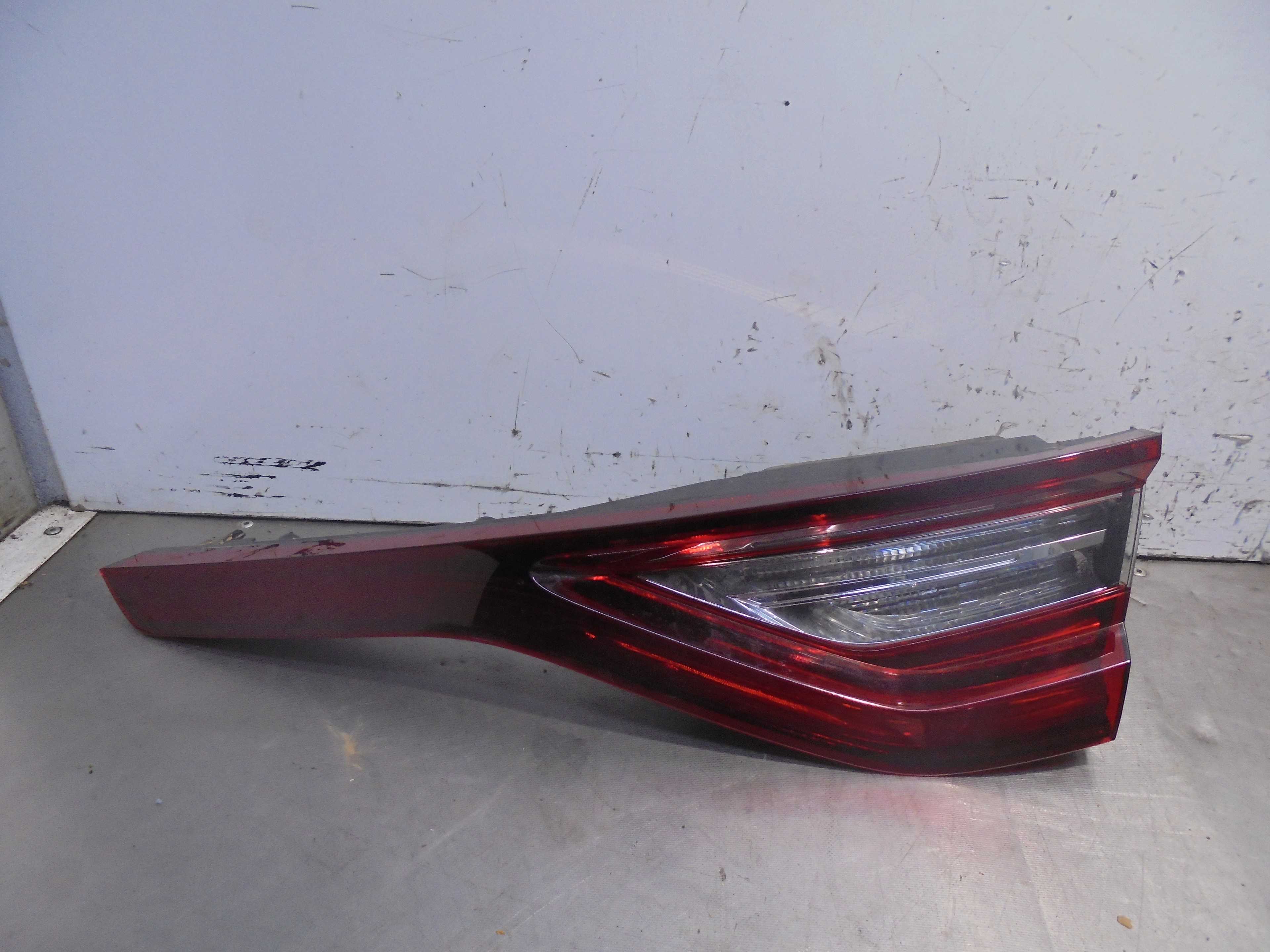 Recambio de piloto porton trasero derecho para renault megane iv berlina 5p bose-edition referencia OEM IAM 265506075R VALEO 