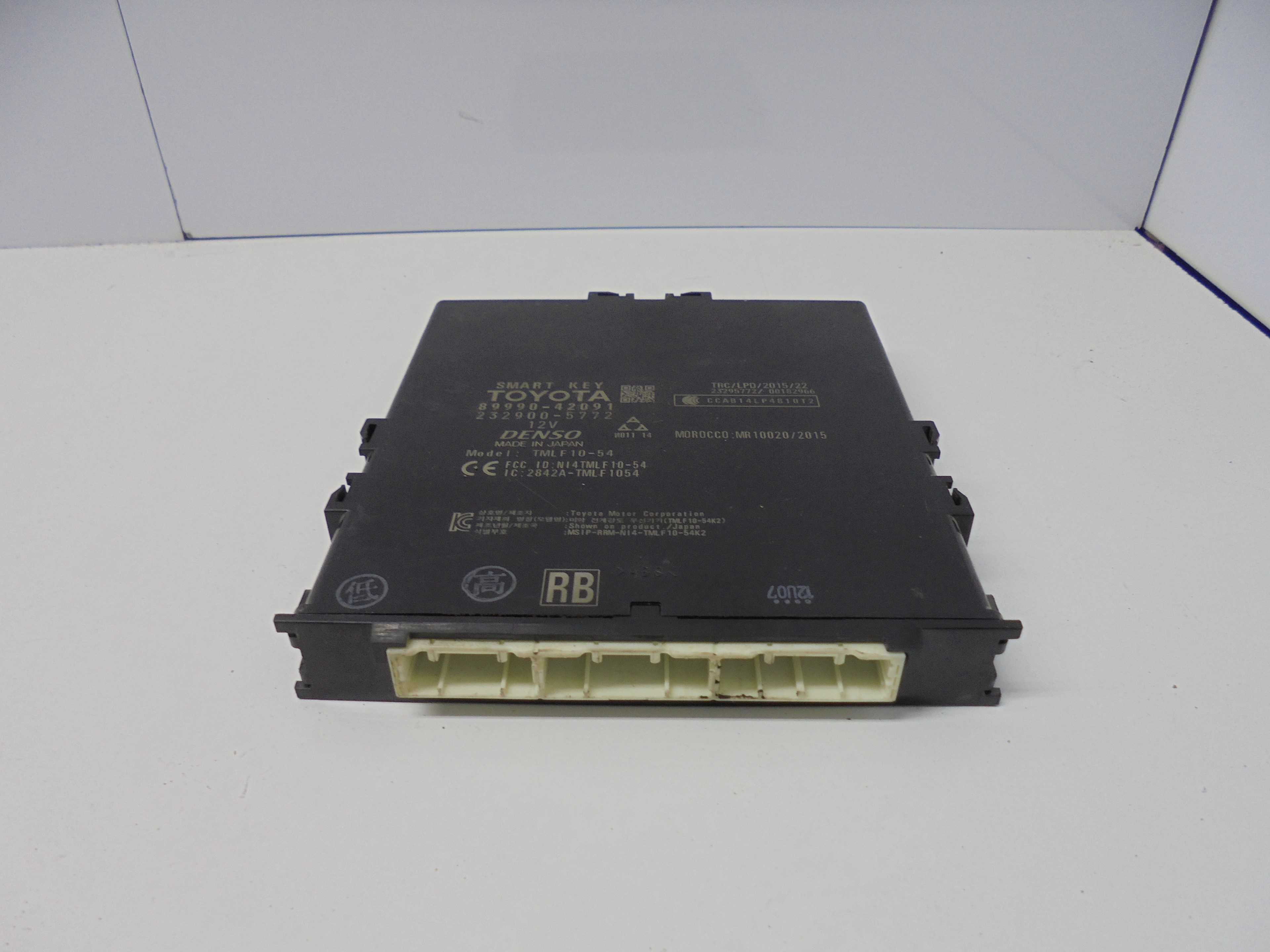 Recambio de modulo electronico para toyota rav 4 advance hybrid referencia OEM IAM 8999042091 DENSO 