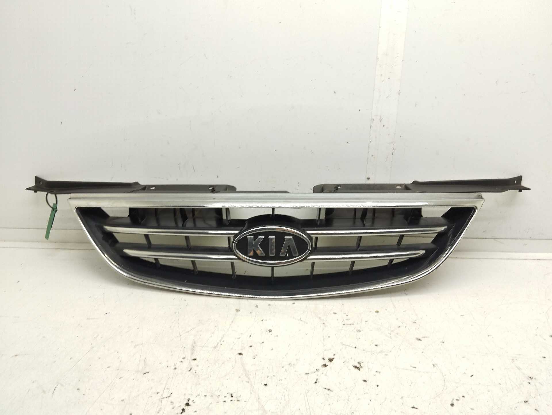 Recambio de rejilla delantera para kia carens referencia OEM IAM 2EF50710  