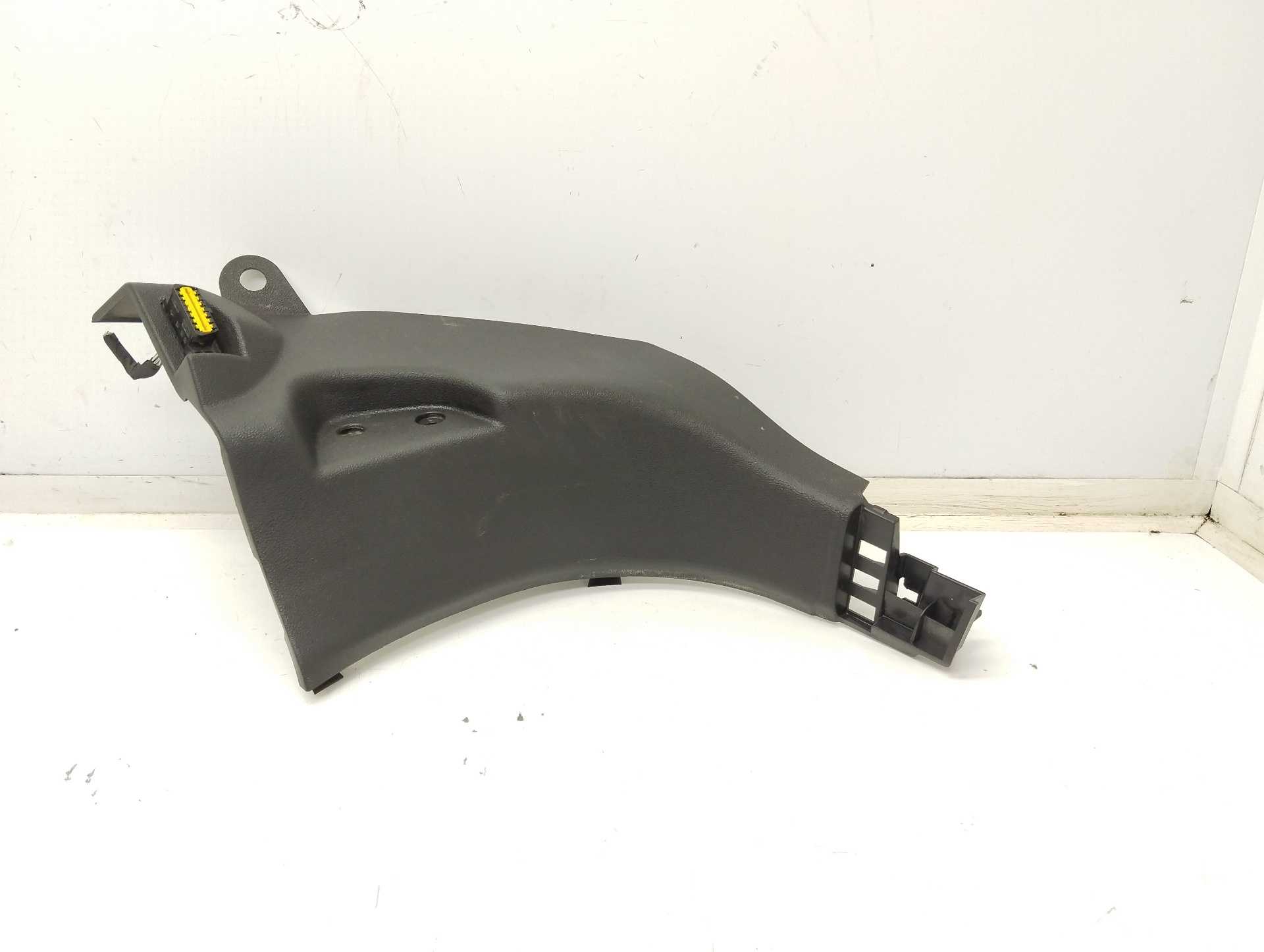 Recambio de moldura interior para renault scenic iv black edition referencia OEM IAM 768371853R  