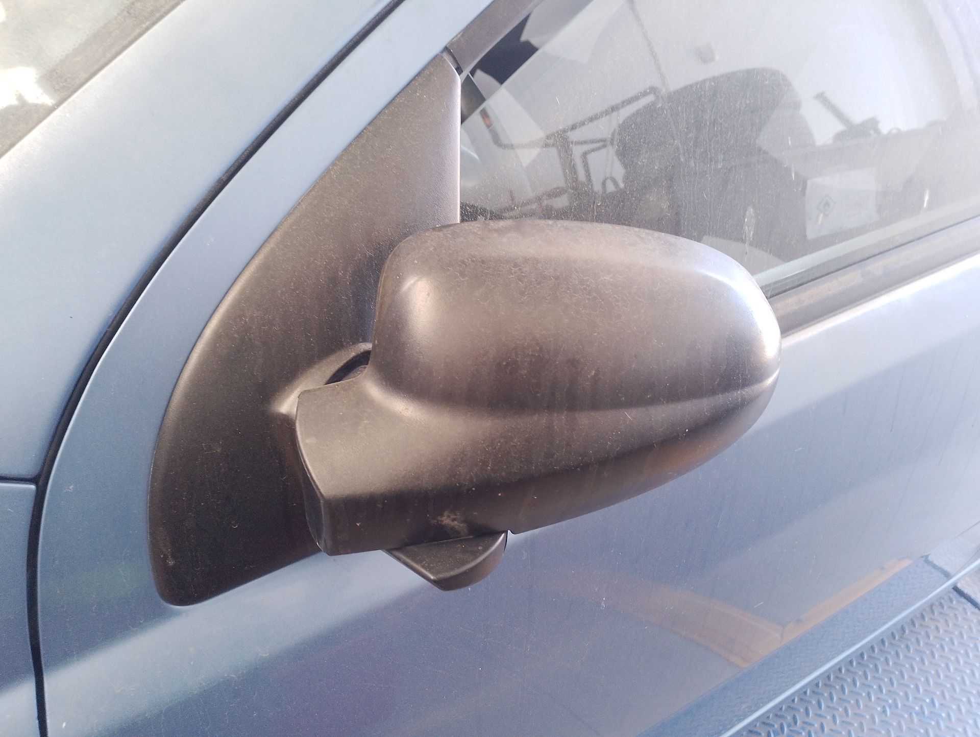 Recambio de espejo retrovisor izquierdo para chevrolet aveo / kalos hatchback (t200) 1.2 referencia OEM IAM 96543116  