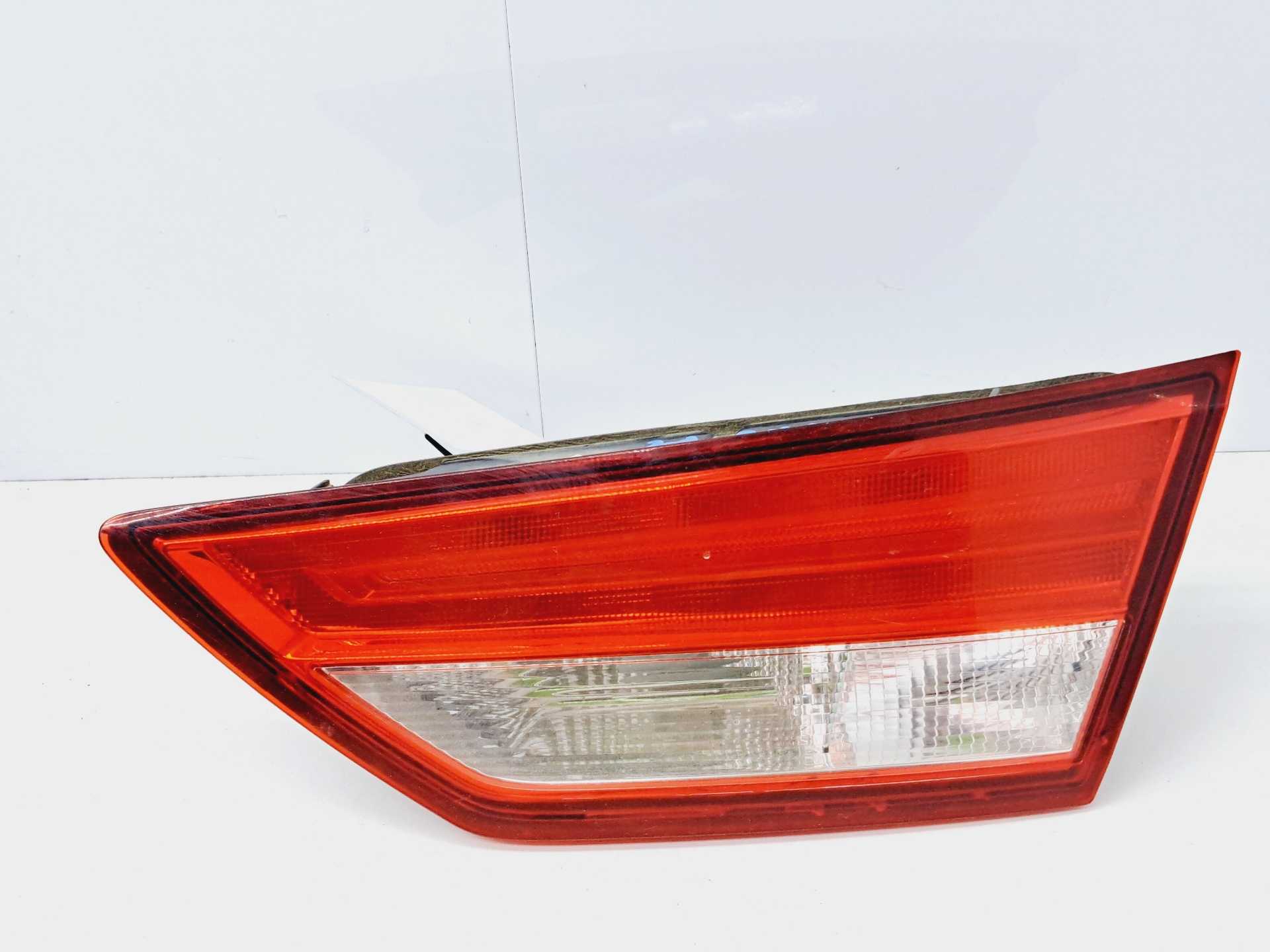 Recambio de piloto porton trasero derecho para seat leon st (5f8) fr referencia OEM IAM 90047633 VALEO 