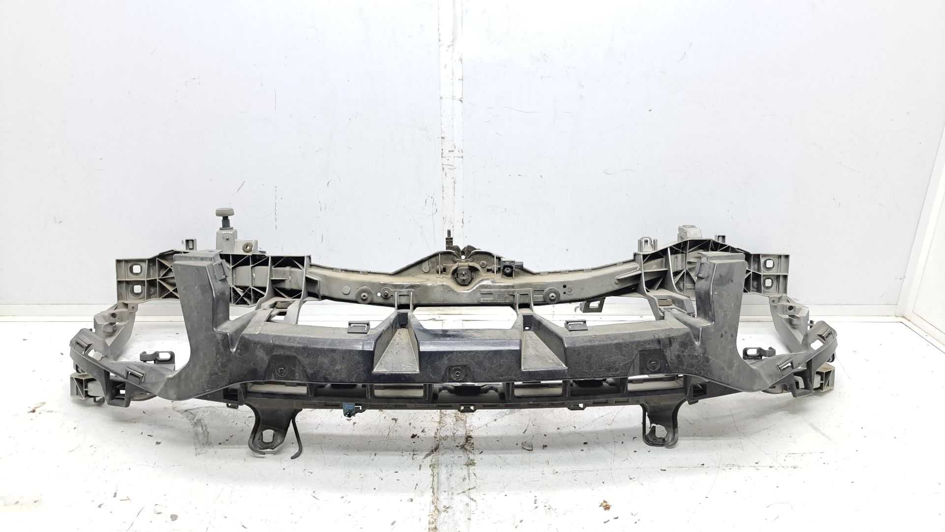 Recambio de panel frontal para ford kuga (cbv) titanium referencia OEM IAM   