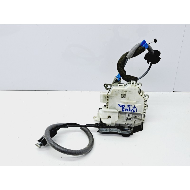 Recambio de cerradura puerta trasera izquierda para audi a3 sportback (8vf) 30 tdi design referencia OEM IAM 8K0839915H  