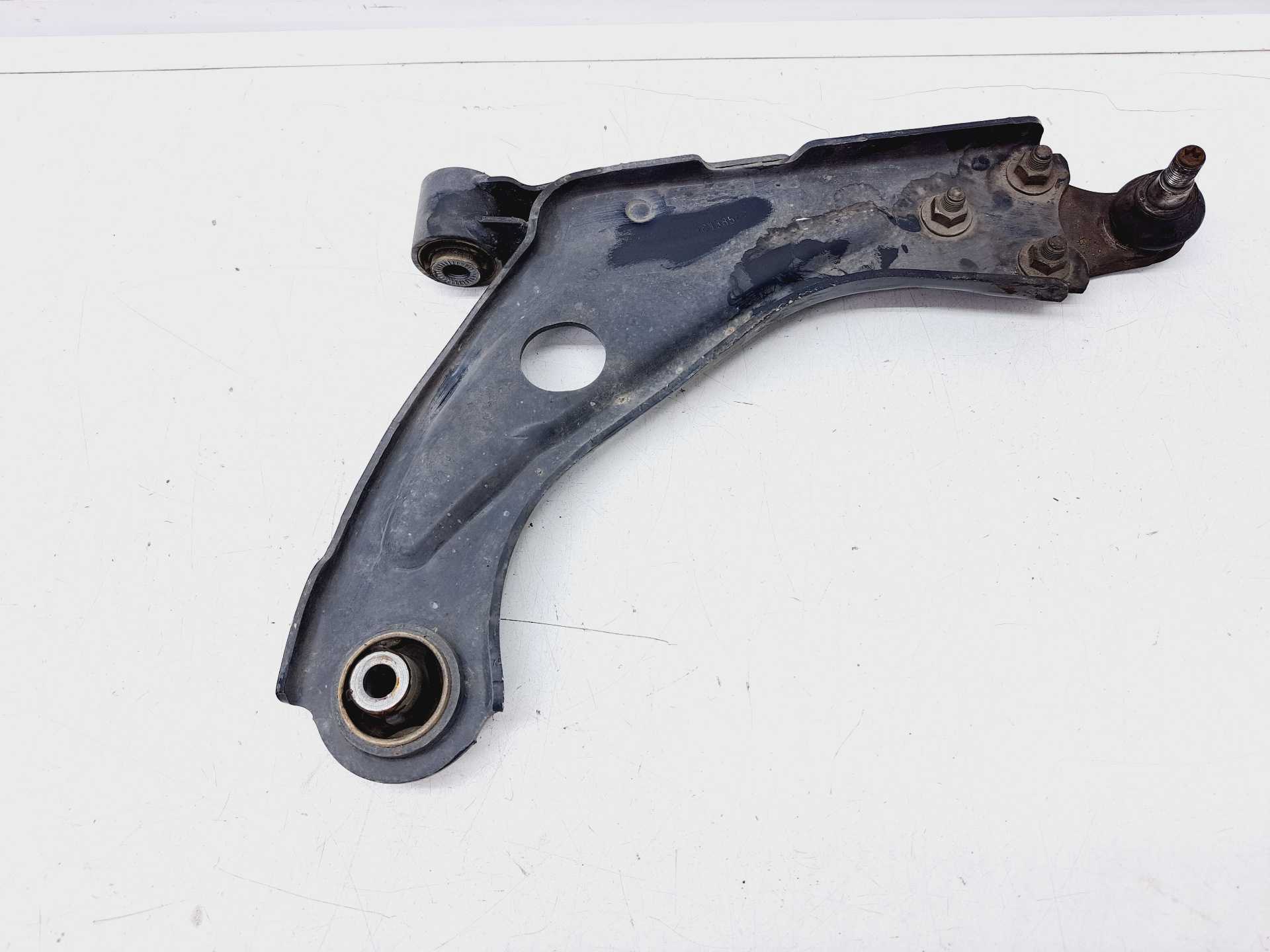 Recambio de brazo suspension inferior delantero derecho para citroën c4 picasso origins referencia OEM IAM 981385522  