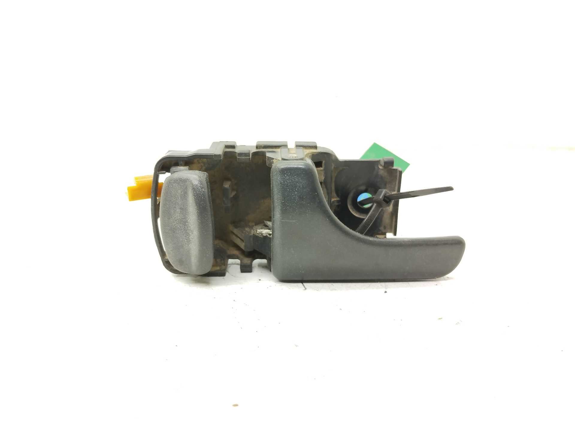 Recambio de maneta interior delantera izquierda para nissan terrano/terrano.ii (r20) avenue referencia OEM IAM   