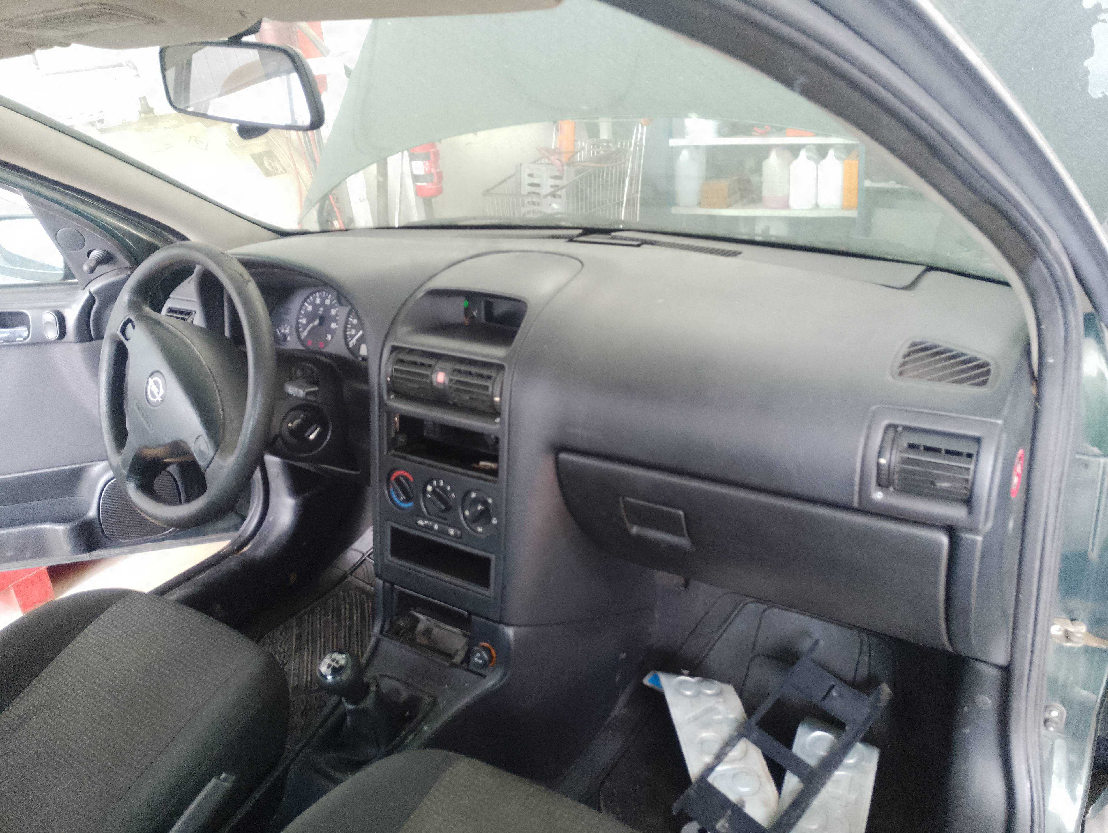 Recambio de salpicadero para opel astra g berlina club referencia OEM IAM   