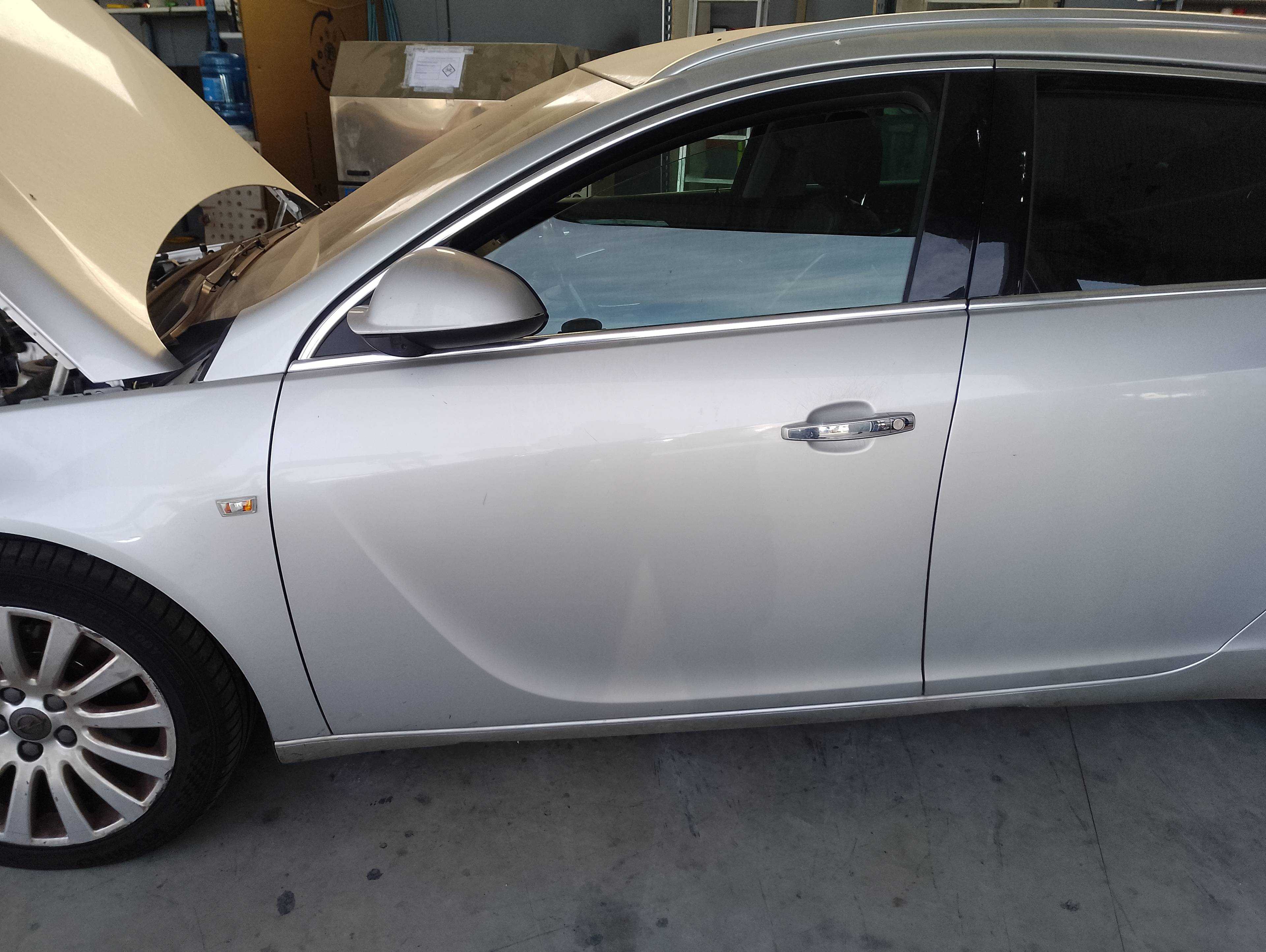 Recambio de puerta delantera izquierda para opel insignia sports tourer cosmo referencia OEM IAM   