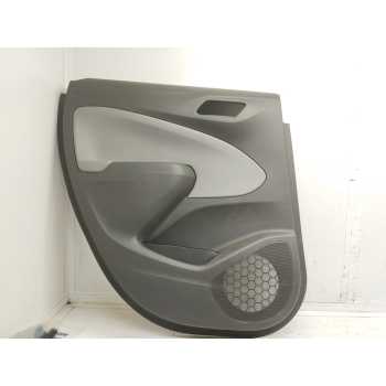 GUARNECIDO PUERTA TRASERA IZQUIERDA 475853623 
