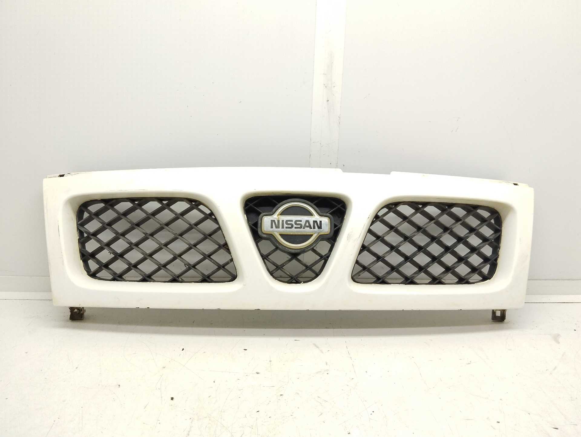 Recambio de rejilla delantera para nissan terrano/terrano.ii (r20) avenue referencia OEM IAM 523107F  
