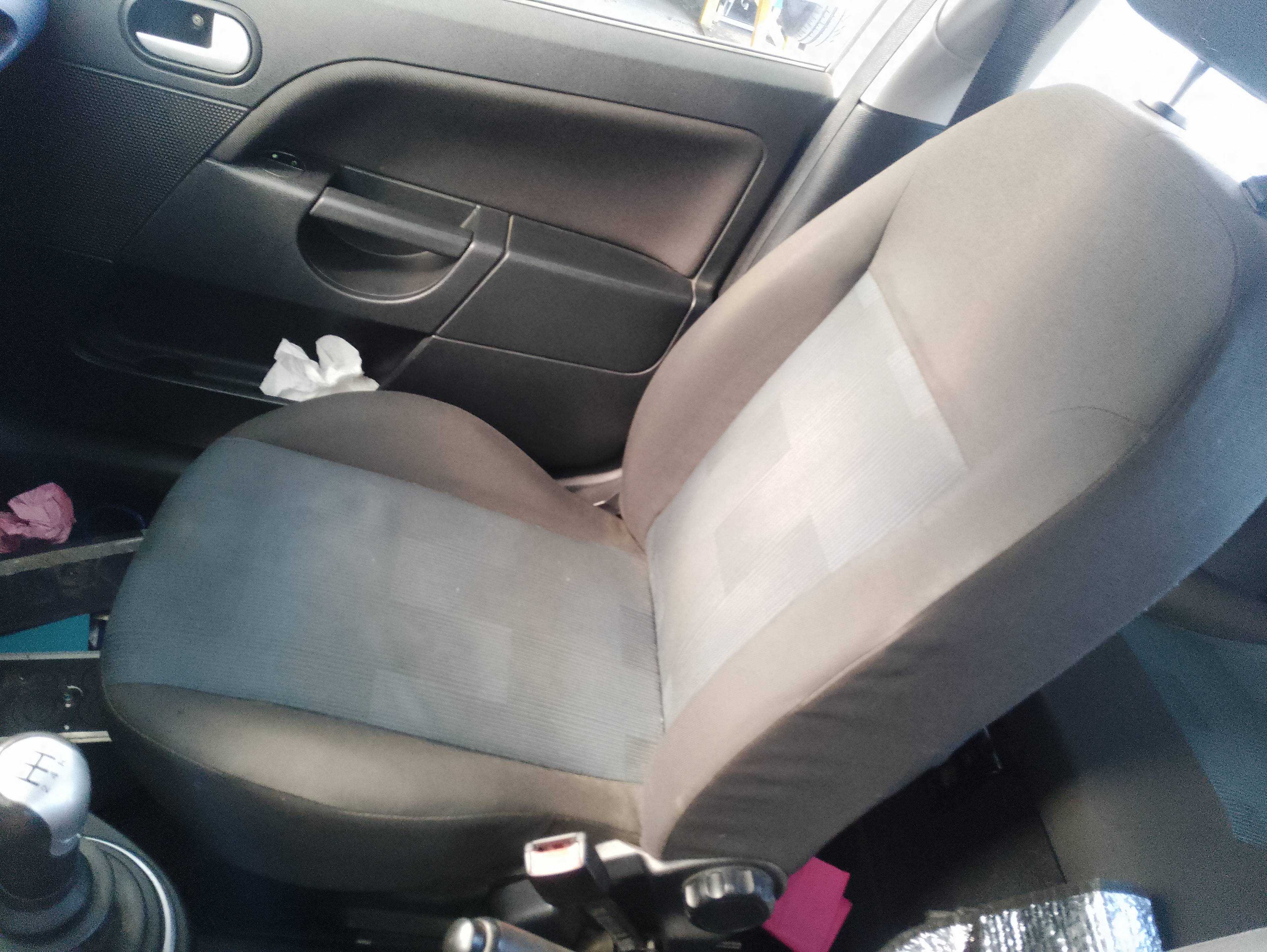 Recambio de asiento delantero derecho para ford fiesta (cbk) ambiente referencia OEM IAM   