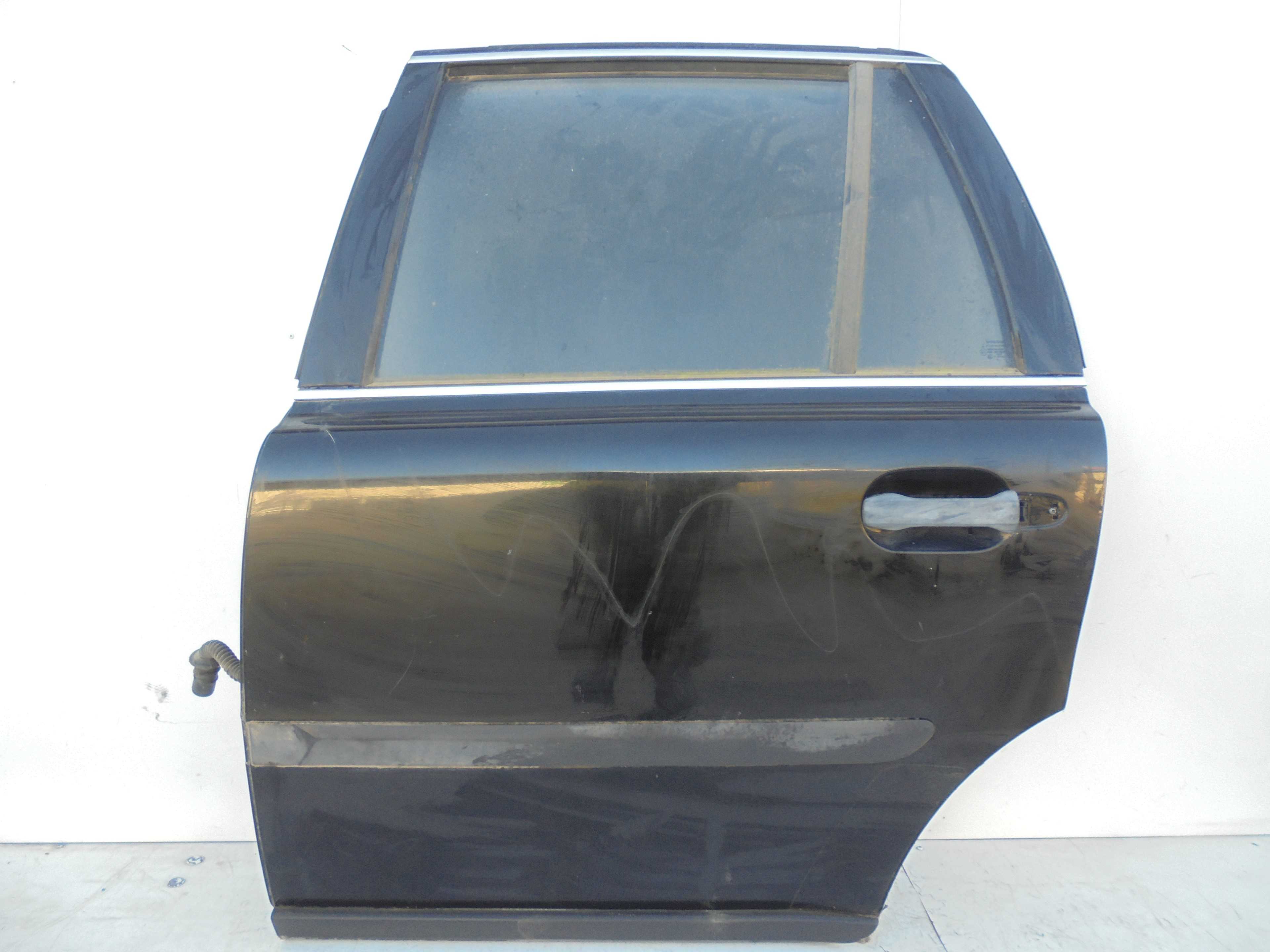 Recambio de puerta trasera izquierda para volvo xc90 2.9 bi-turbo cat referencia OEM IAM   