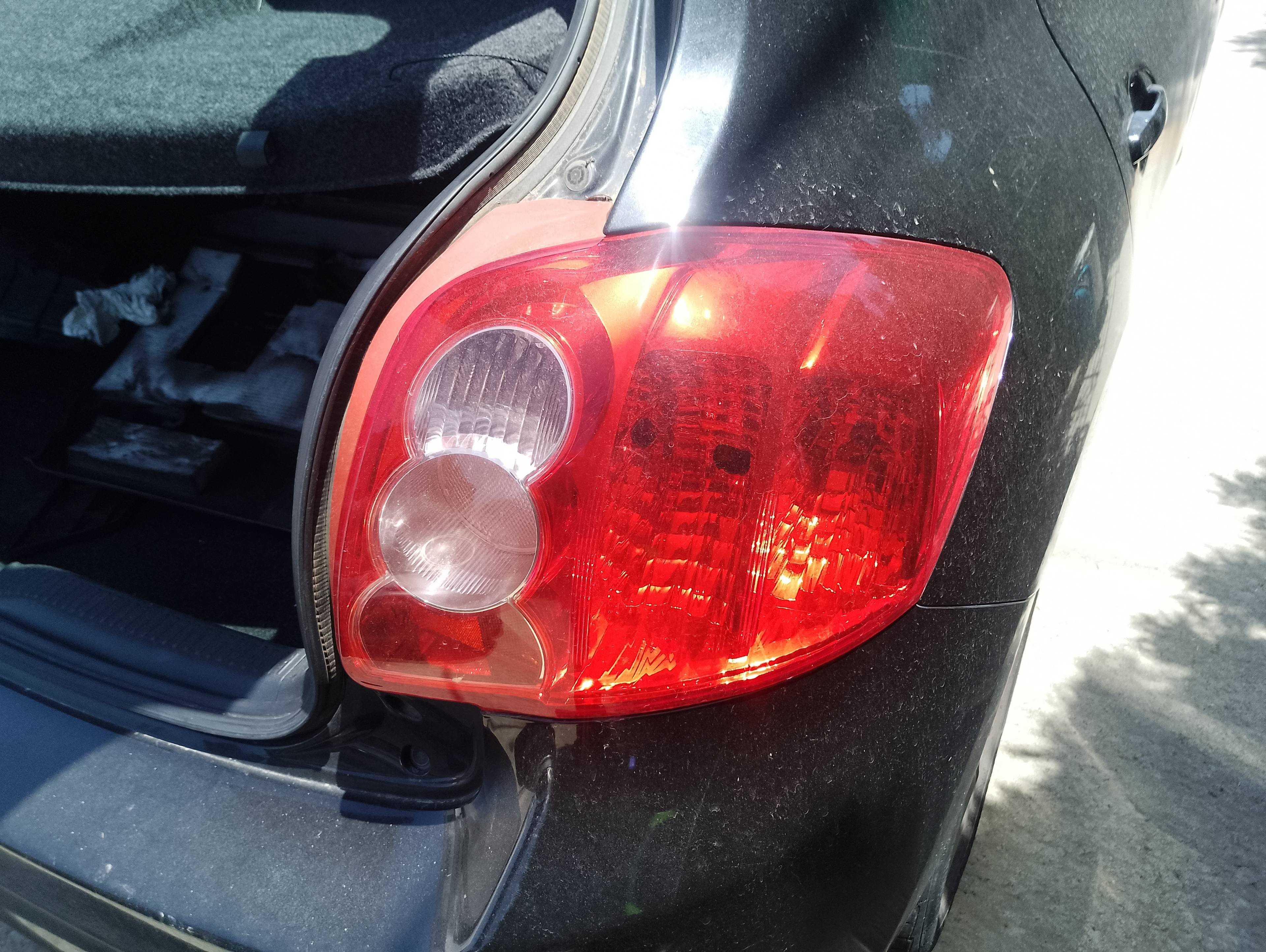 Recambio de piloto trasero derecho para toyota auris luna referencia OEM IAM   