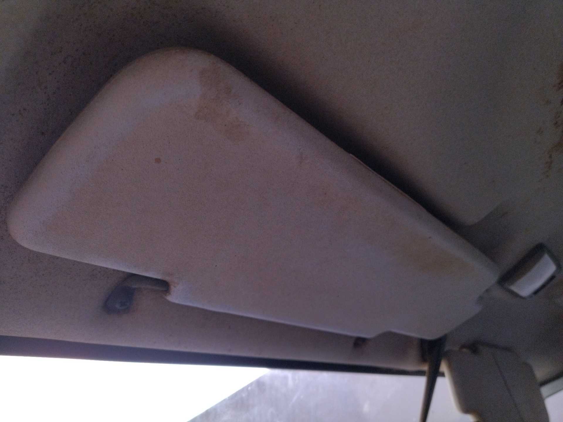 Recambio de parasol izquierdo para land rover defender (ld) 2.5 td5 referencia OEM IAM   
