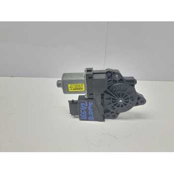 MOTOR ELEVALUNAS DELANTERO DERECHO 82460A2010 