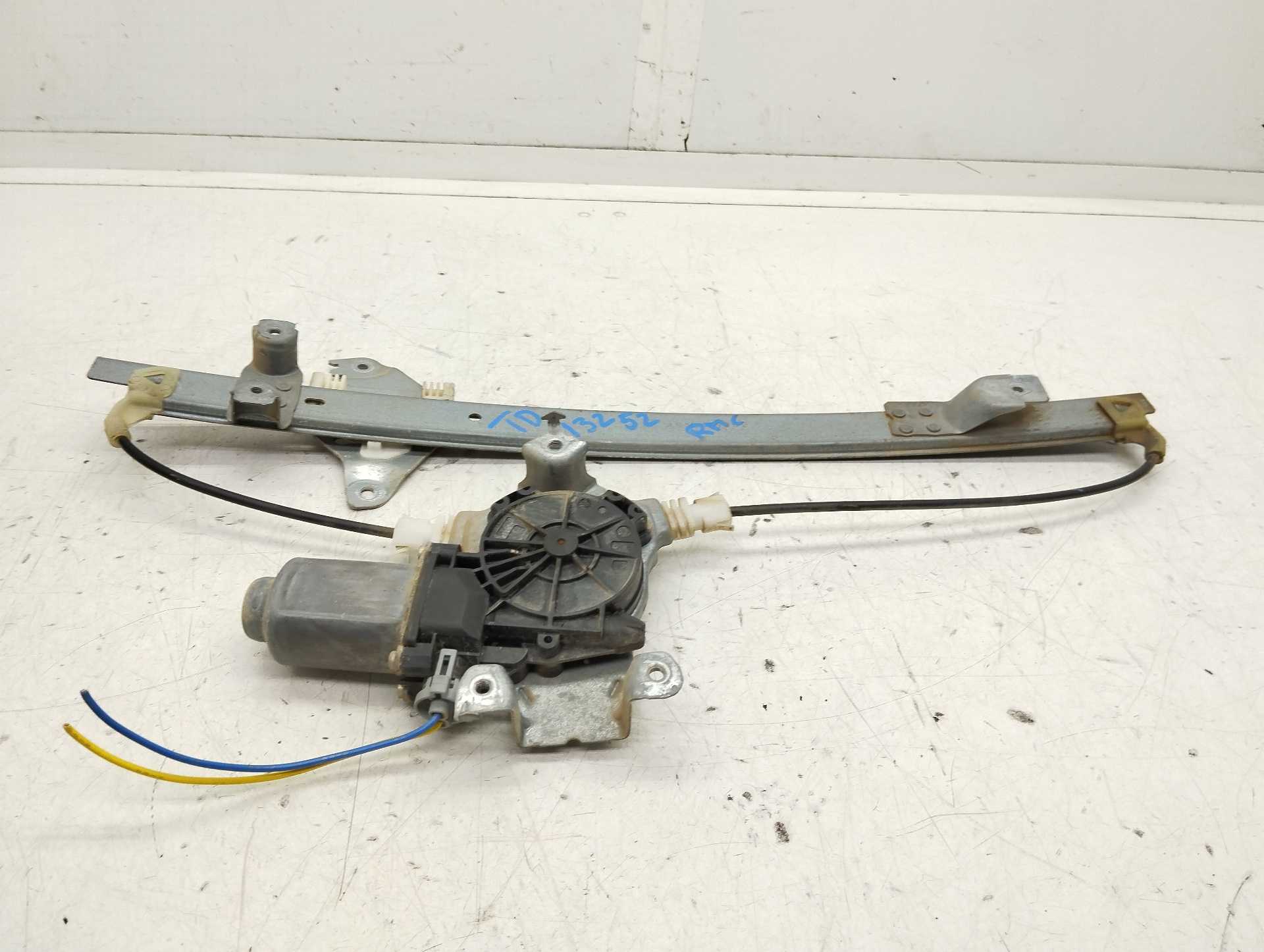 Recambio de elevalunas trasero derecho para nissan pathfinder (r51) 2.5 dci chrome referencia OEM IAM 400926C  