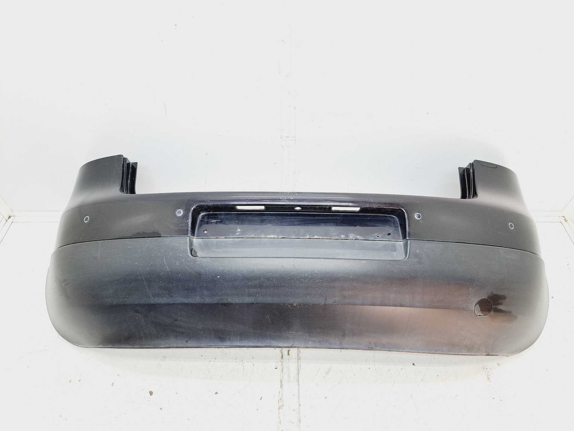 Recambio de paragolpes trasero para volkswagen golf v berlina (1k1) conceptline (e) referencia OEM IAM 1K6807521 1K6307421 