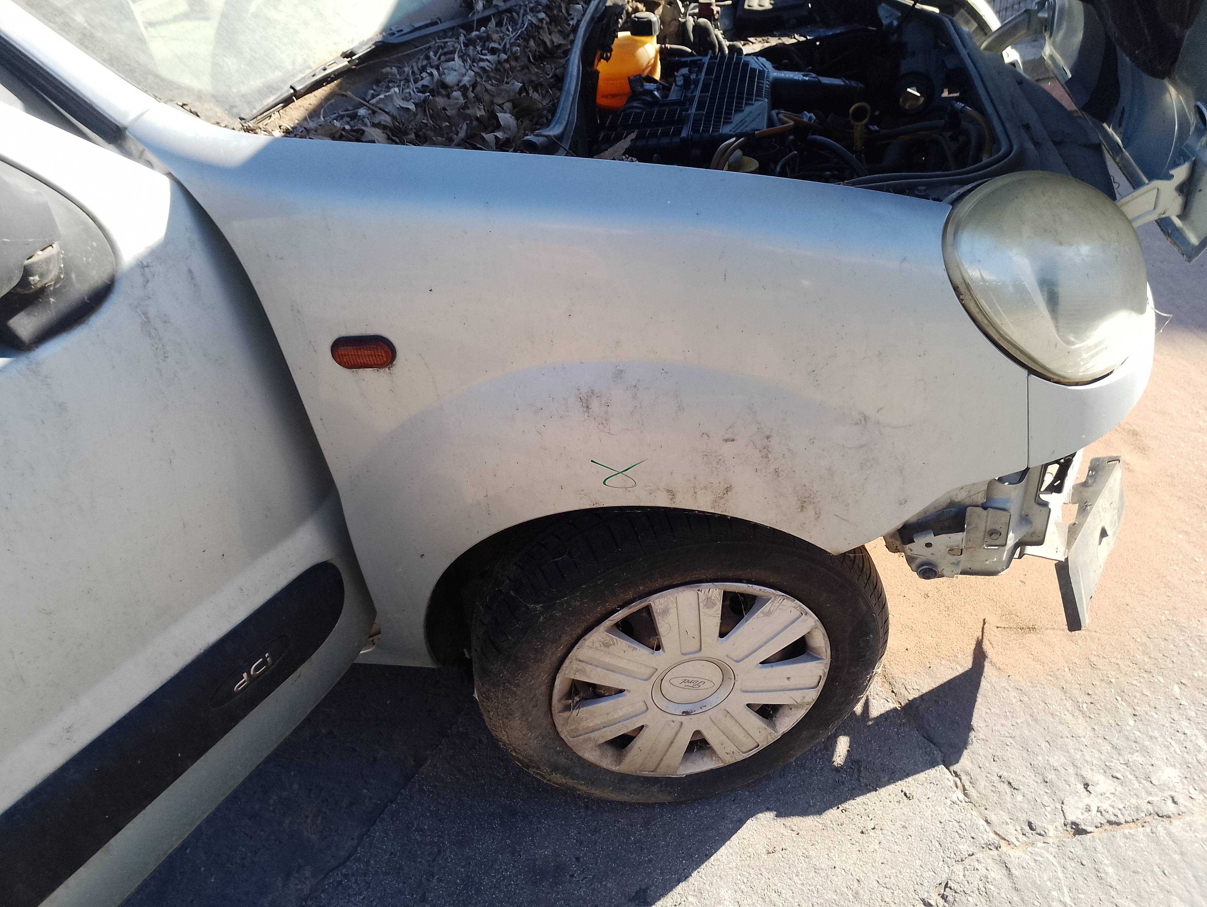 Recambio de aleta delantera derecha para renault kangoo (f/kc0) authentique oasis referencia OEM IAM   