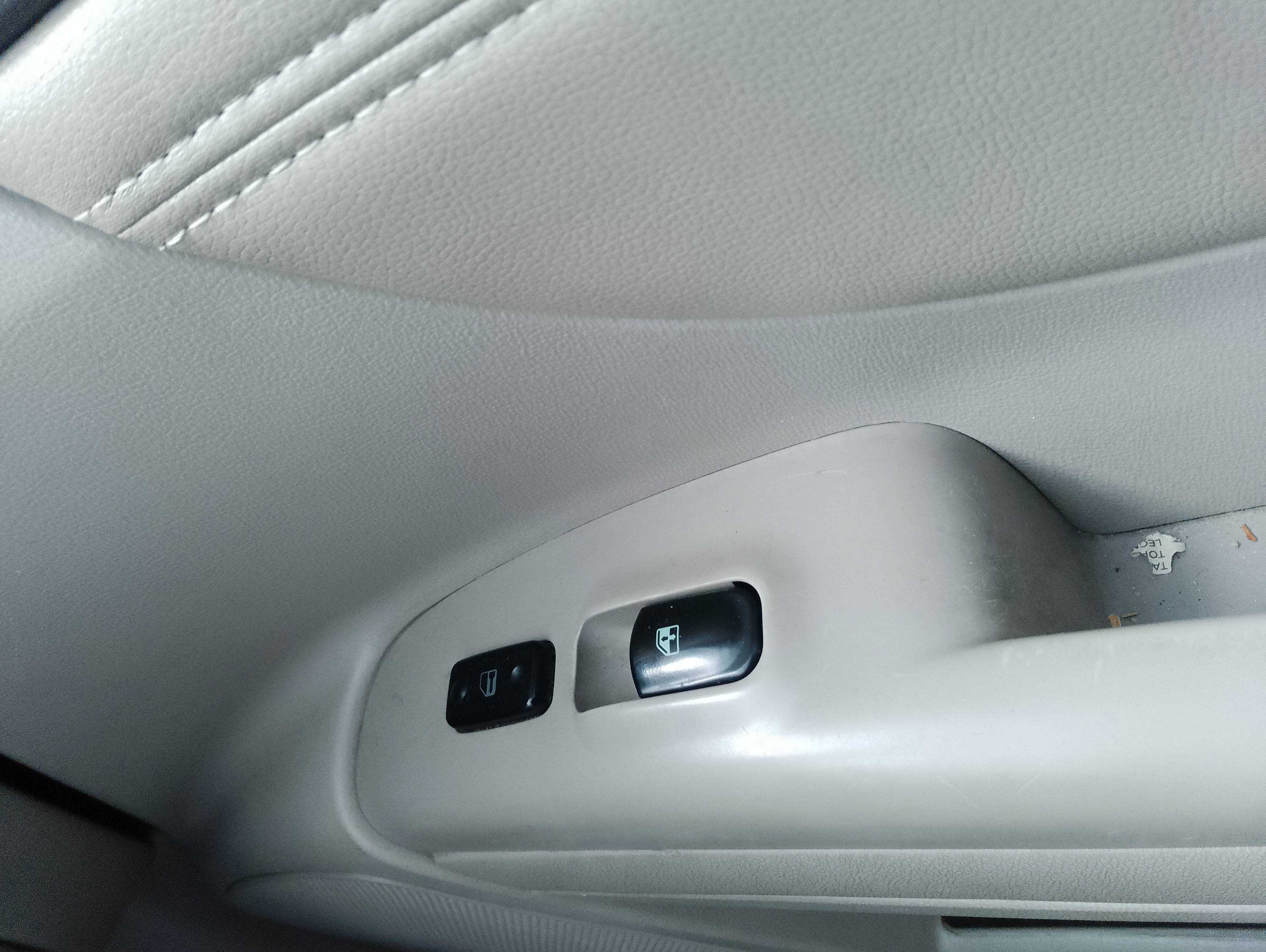 Recambio de mando elevalunas delantero derecho para hyundai sonata (nf) 2.0 crdi comfort i referencia OEM IAM   