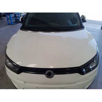 Recambio de capo para ssangyong tivoli crystal 4x2 referencia OEM IAM   