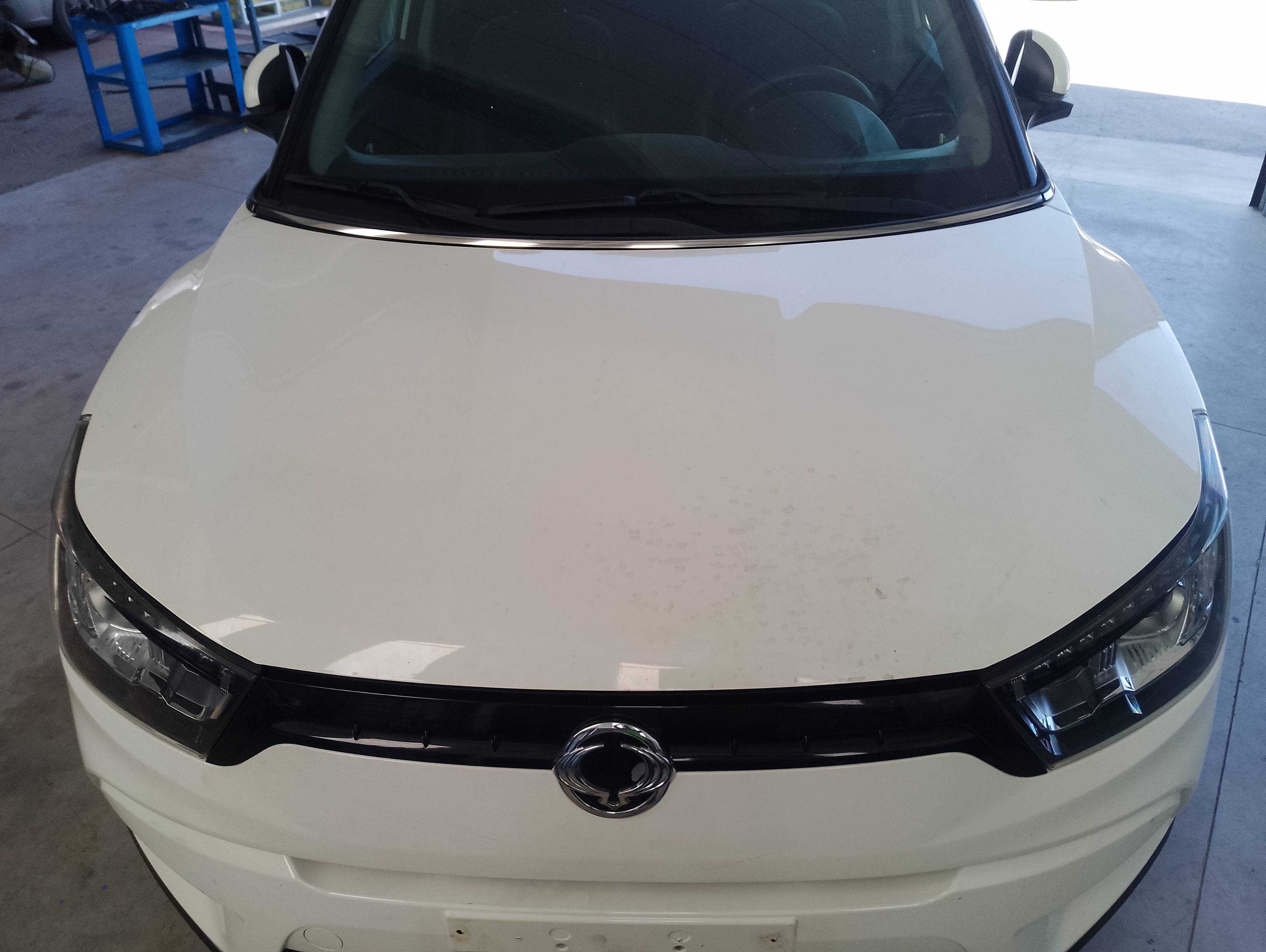 Recambio de capo para ssangyong tivoli crystal 4x2 referencia OEM IAM   