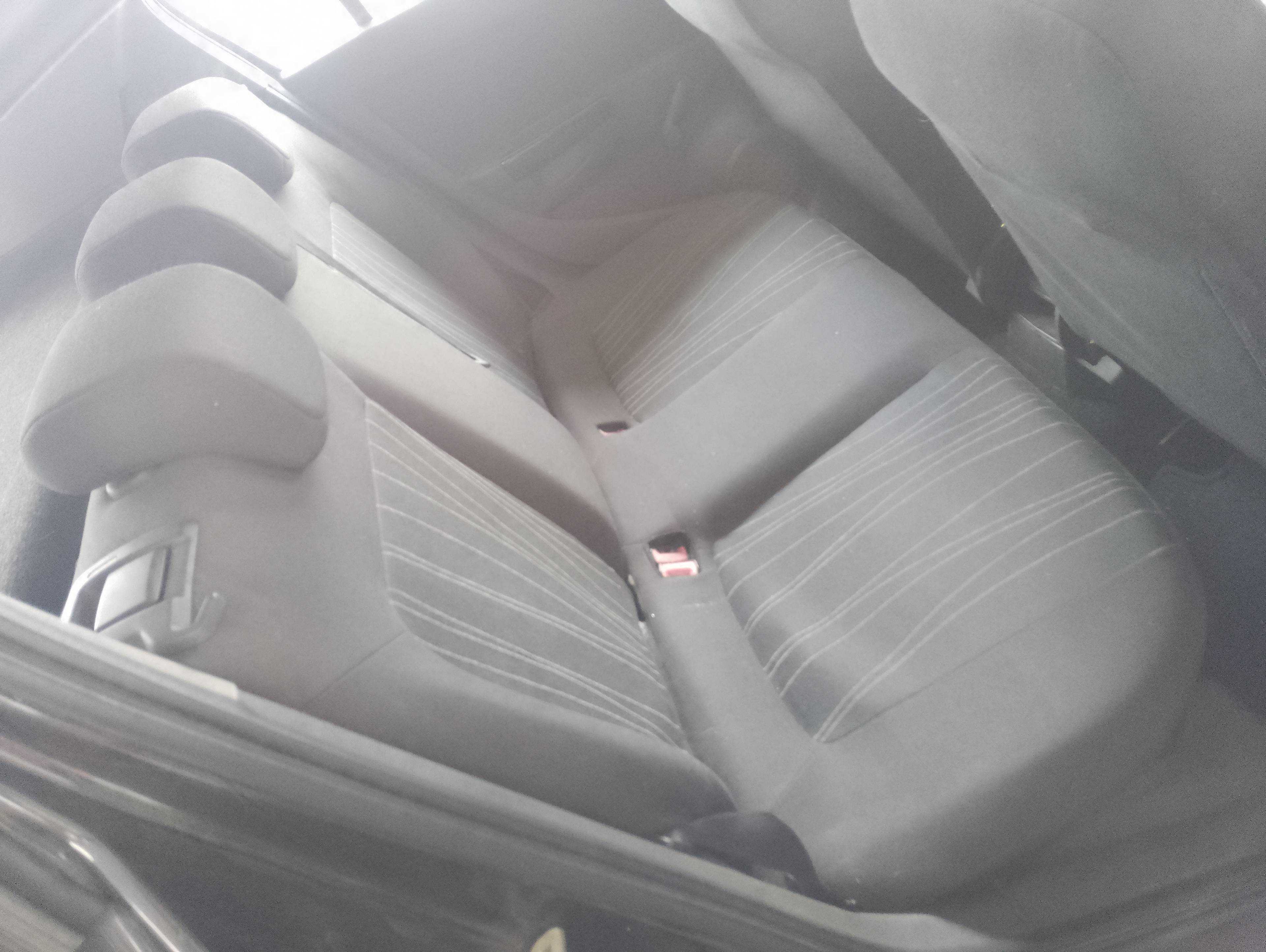 Recambio de asientos traseros para opel corsa d cosmo referencia OEM IAM   