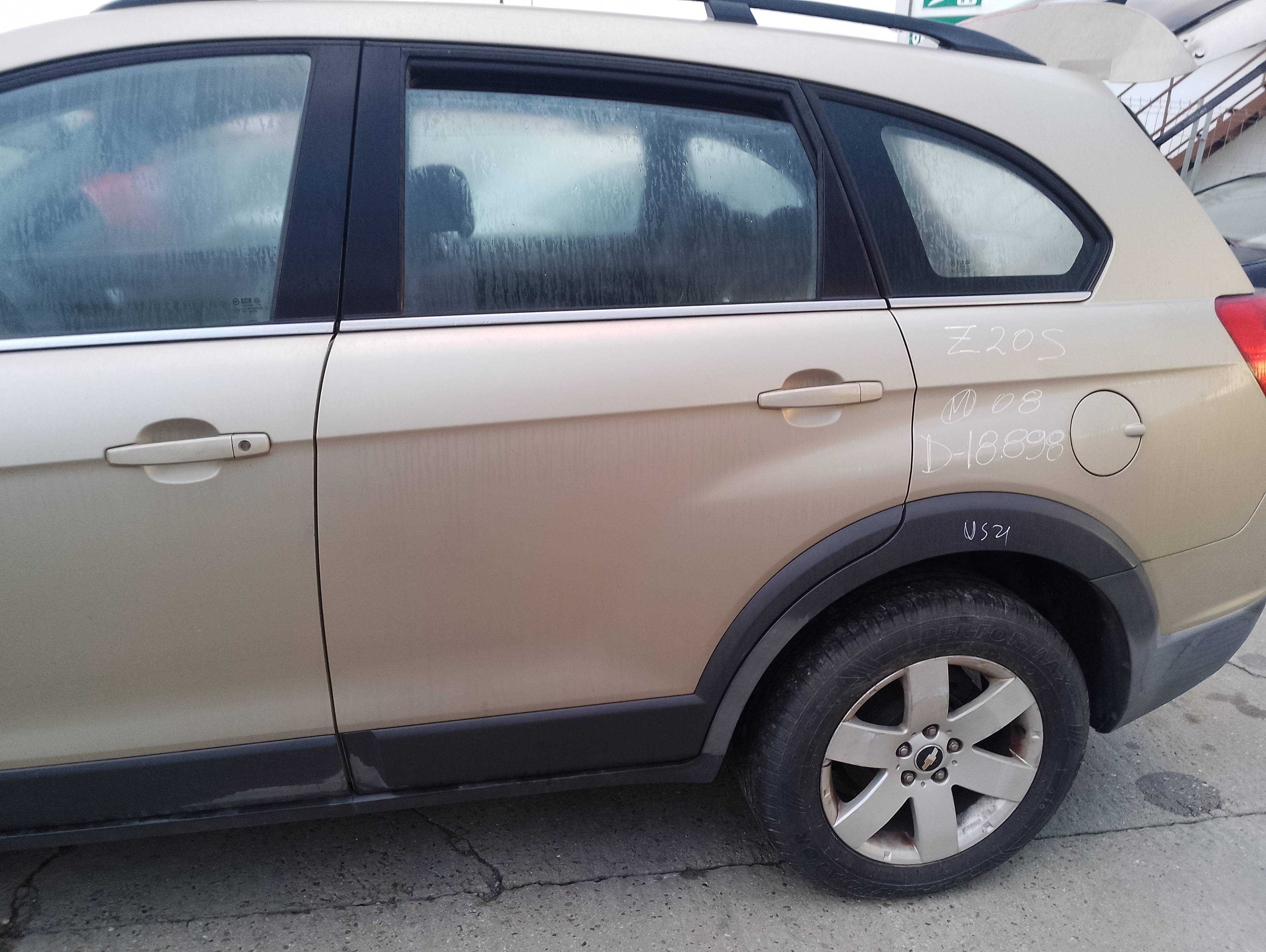 Recambio de puerta trasera izquierda para chevrolet captiva 2.0 vcdi ls referencia OEM IAM   