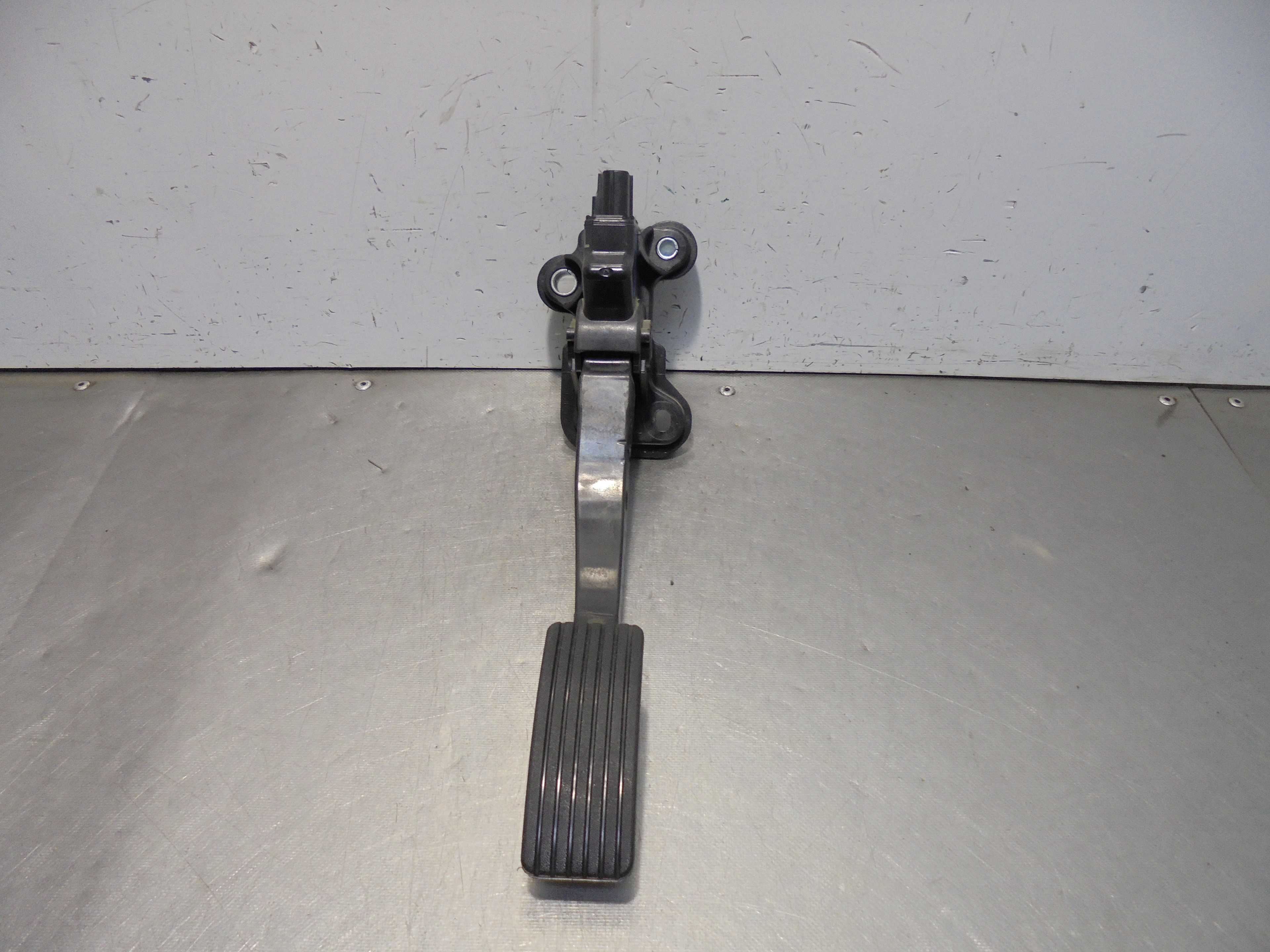 Recambio de pedal acelerador para mitsubishi asx (ga0w) challenge 2wd referencia OEM IAM 1600A102  