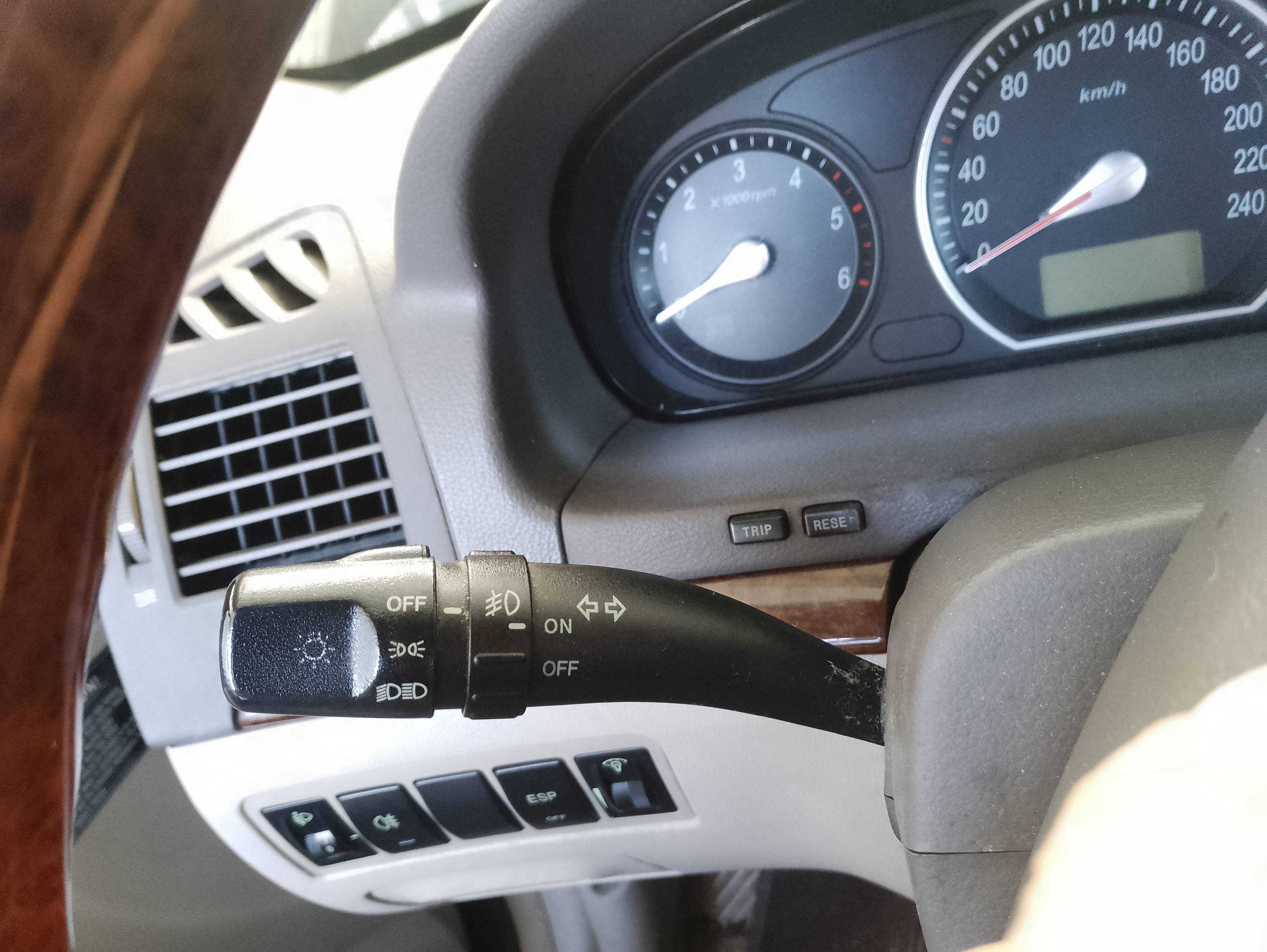 Recambio de mando intermitentes para hyundai sonata (nf) 2.0 crdi comfort i referencia OEM IAM   