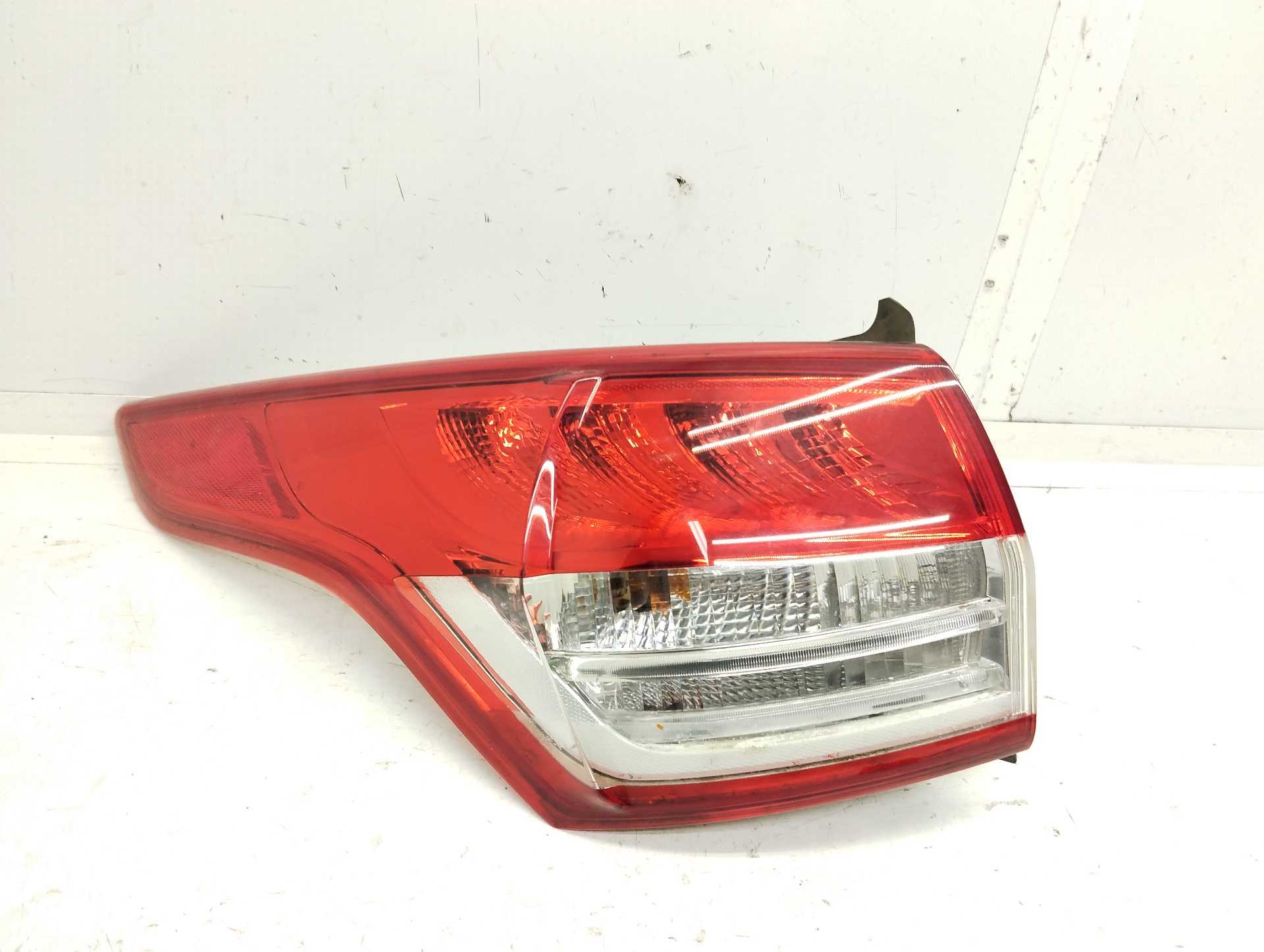 Recambio de piloto trasero izquierdo para ford kuga (cbs) st-line 2wd referencia OEM IAM CV4413405BH 90021831 