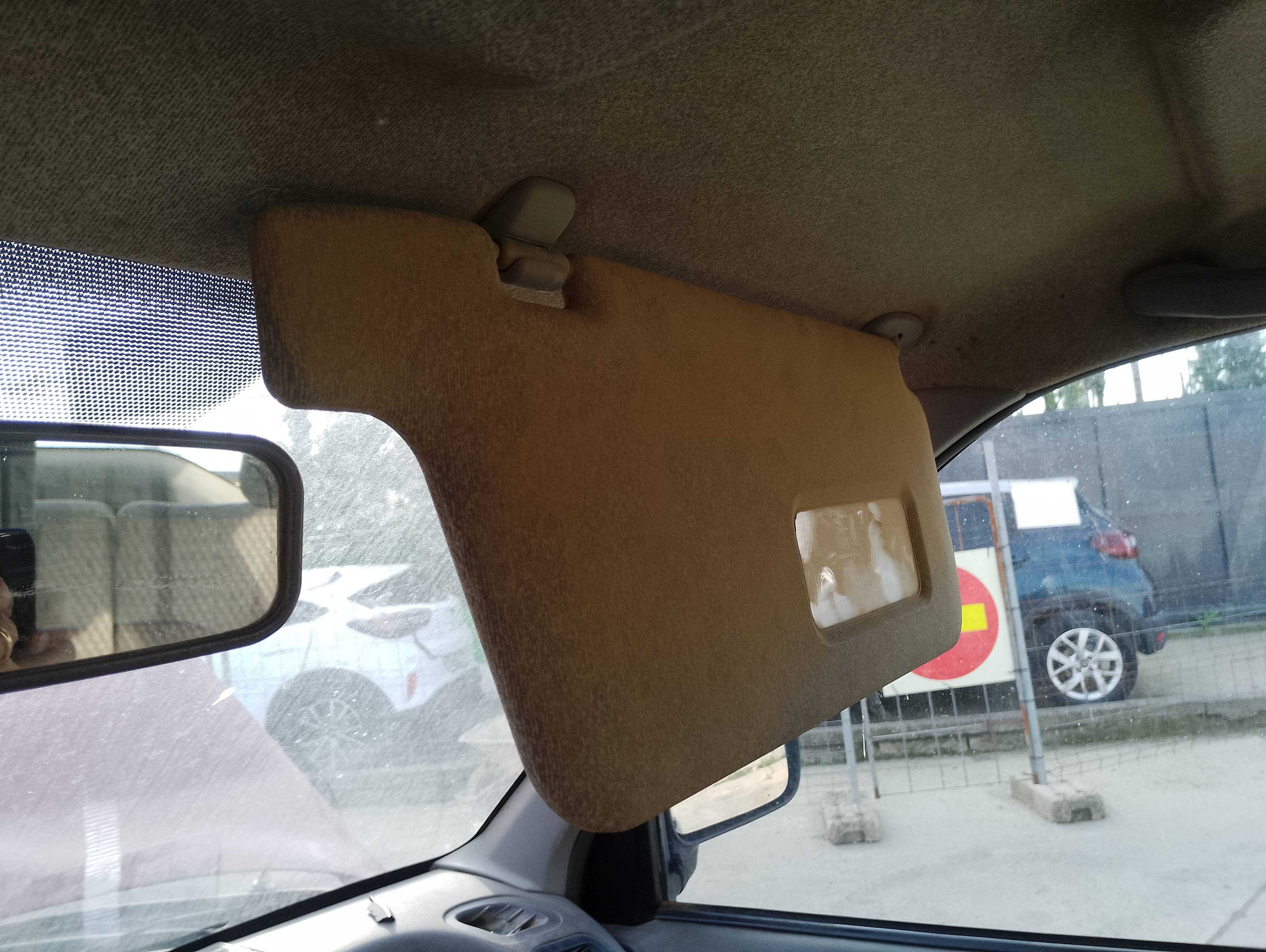 Recambio de parasol derecho para nissan terrano (wd21) 2.7 td referencia OEM IAM   