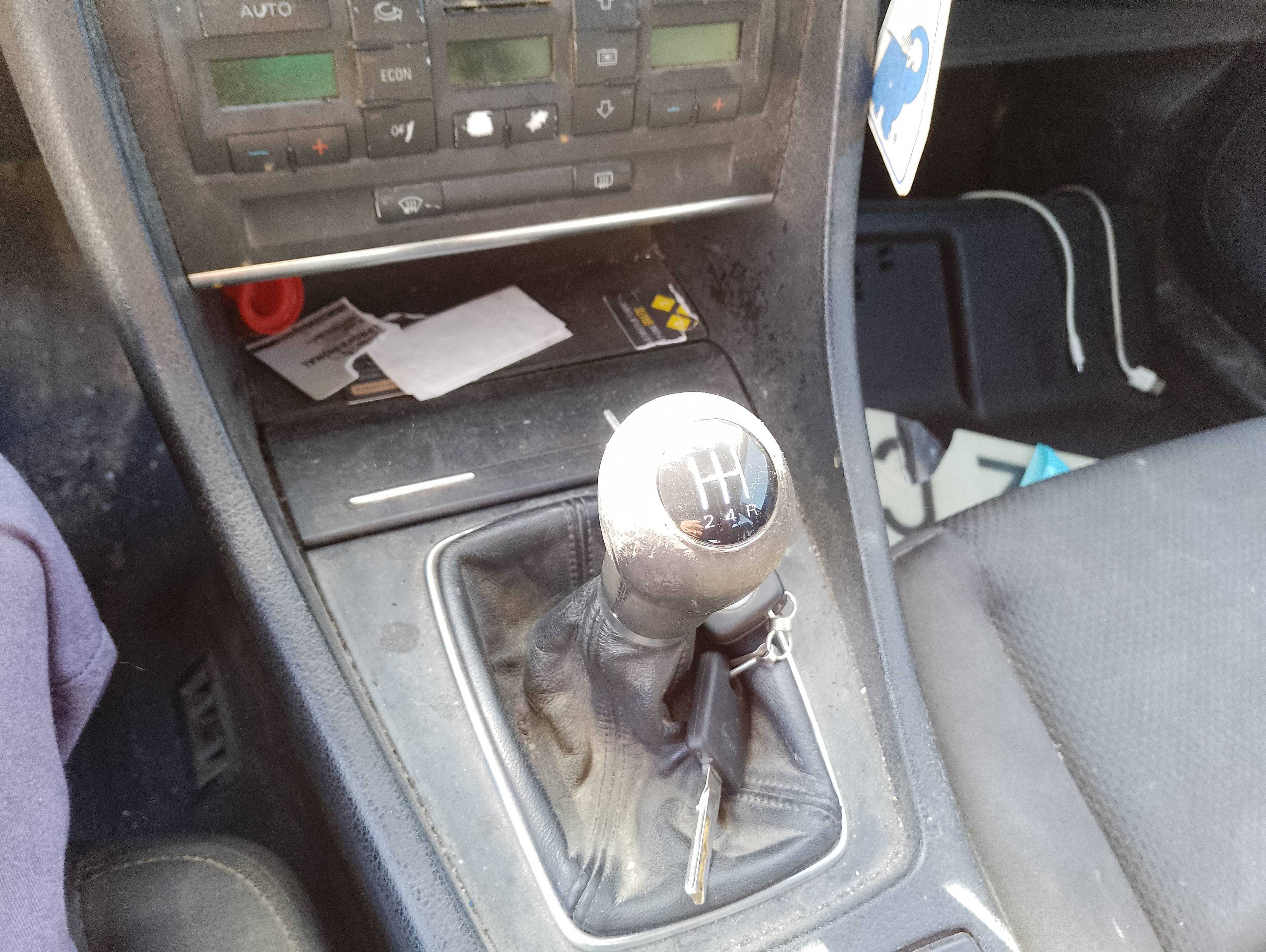 Recambio de palanca cambio para audi a4 berlina (8e) 2.0 referencia OEM IAM   