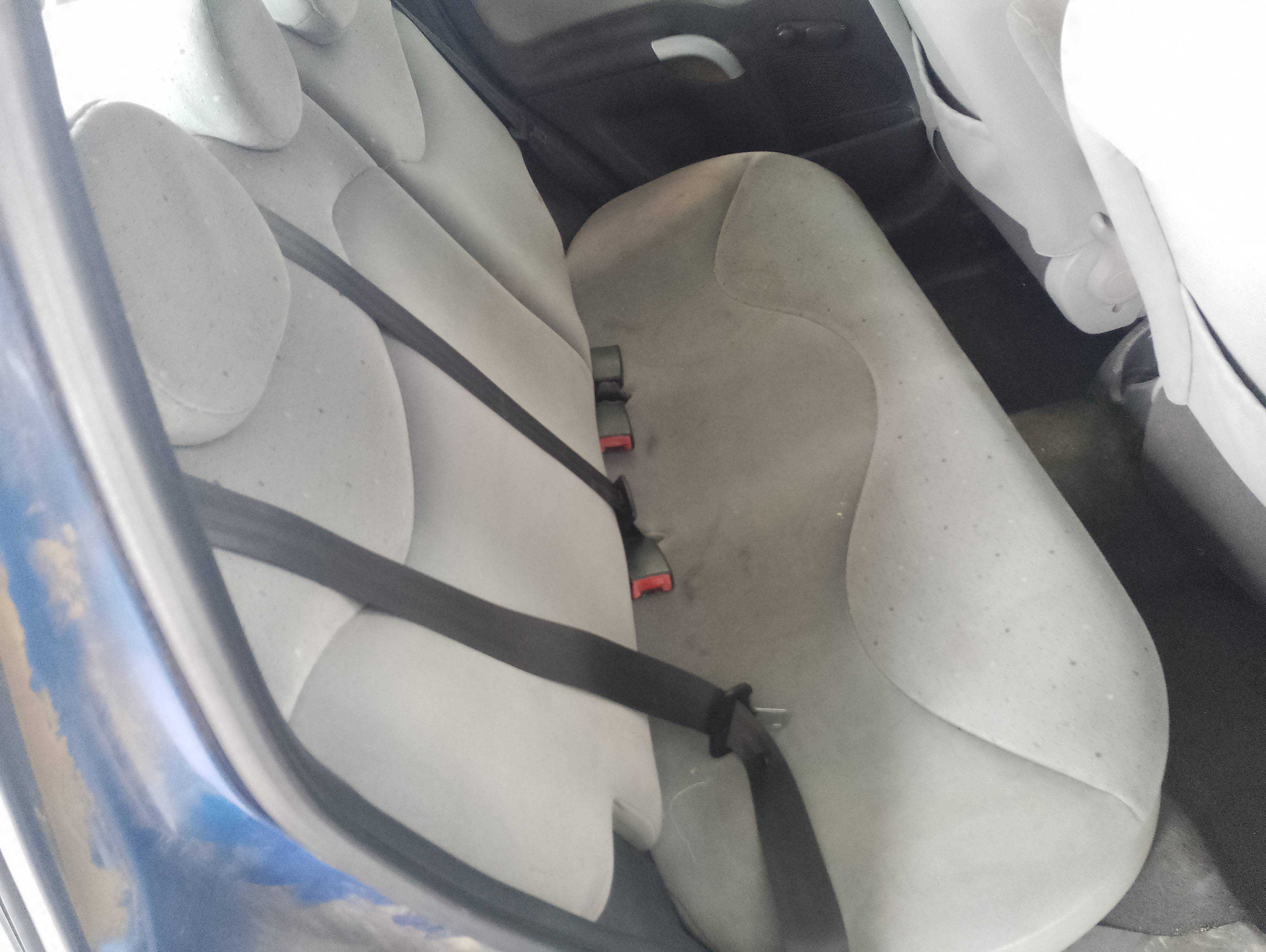Recambio de asientos traseros para citroën c3 1.4 hdi audace referencia OEM IAM   