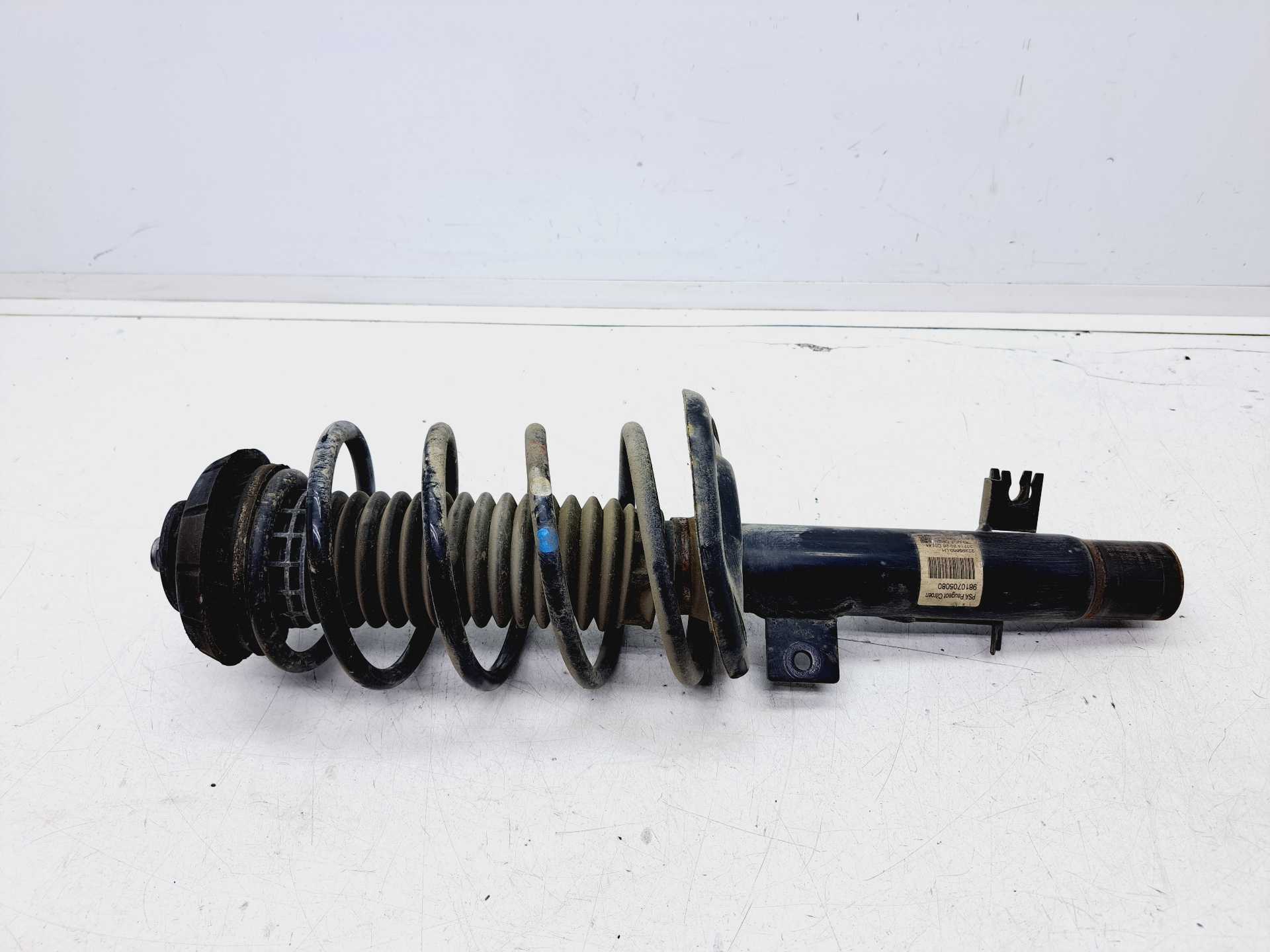 Recambio de amortiguador delantero izquierdo para citroën c4 cactus feel referencia OEM IAM 9810705080  