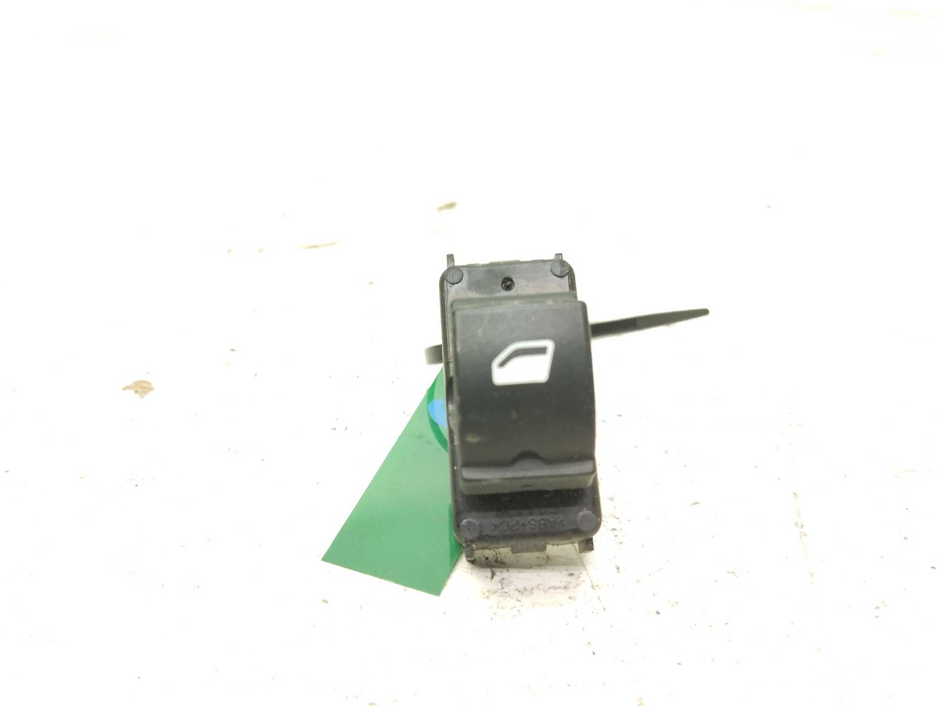 Recambio de mando elevalunas delantero derecho para opel crossland x design line referencia OEM IAM 13483539  
