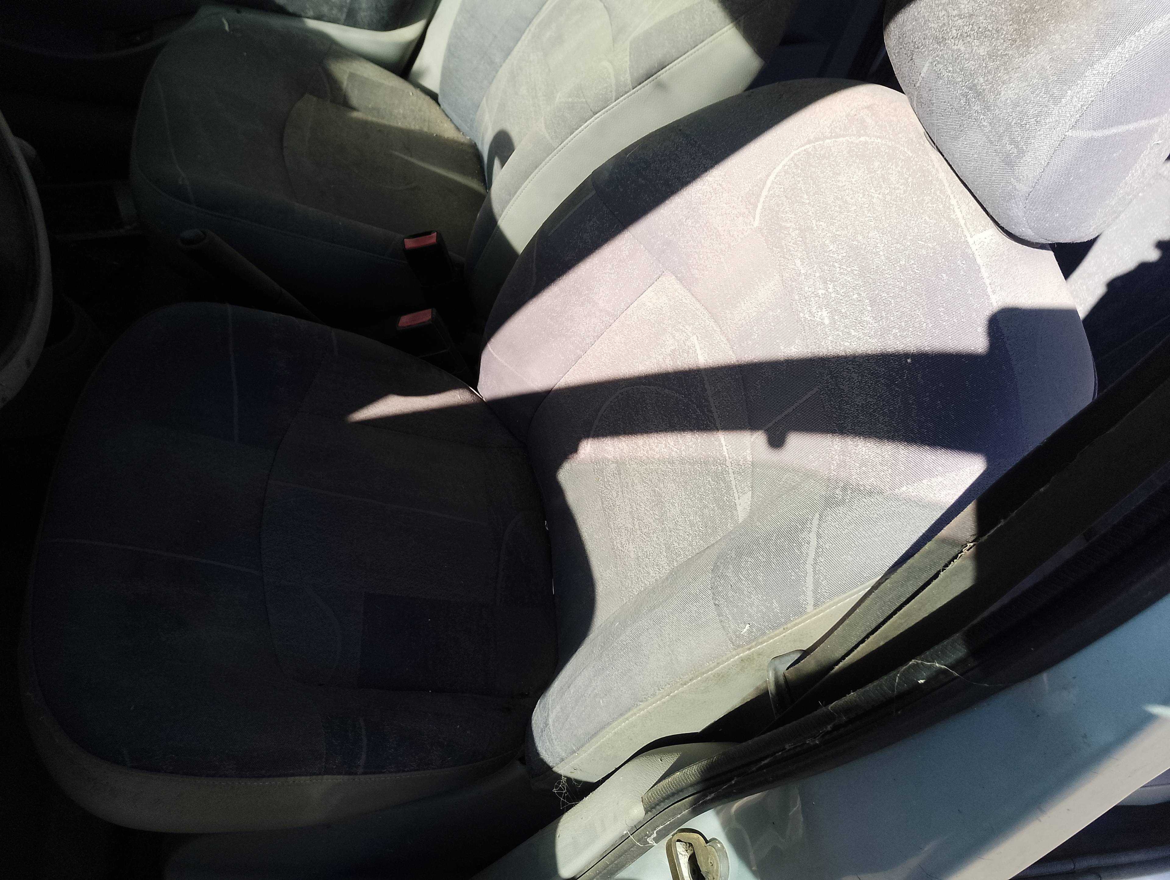 Recambio de asiento delantero izquierdo para renault kangoo (f/kc0) authentique oasis referencia OEM IAM   