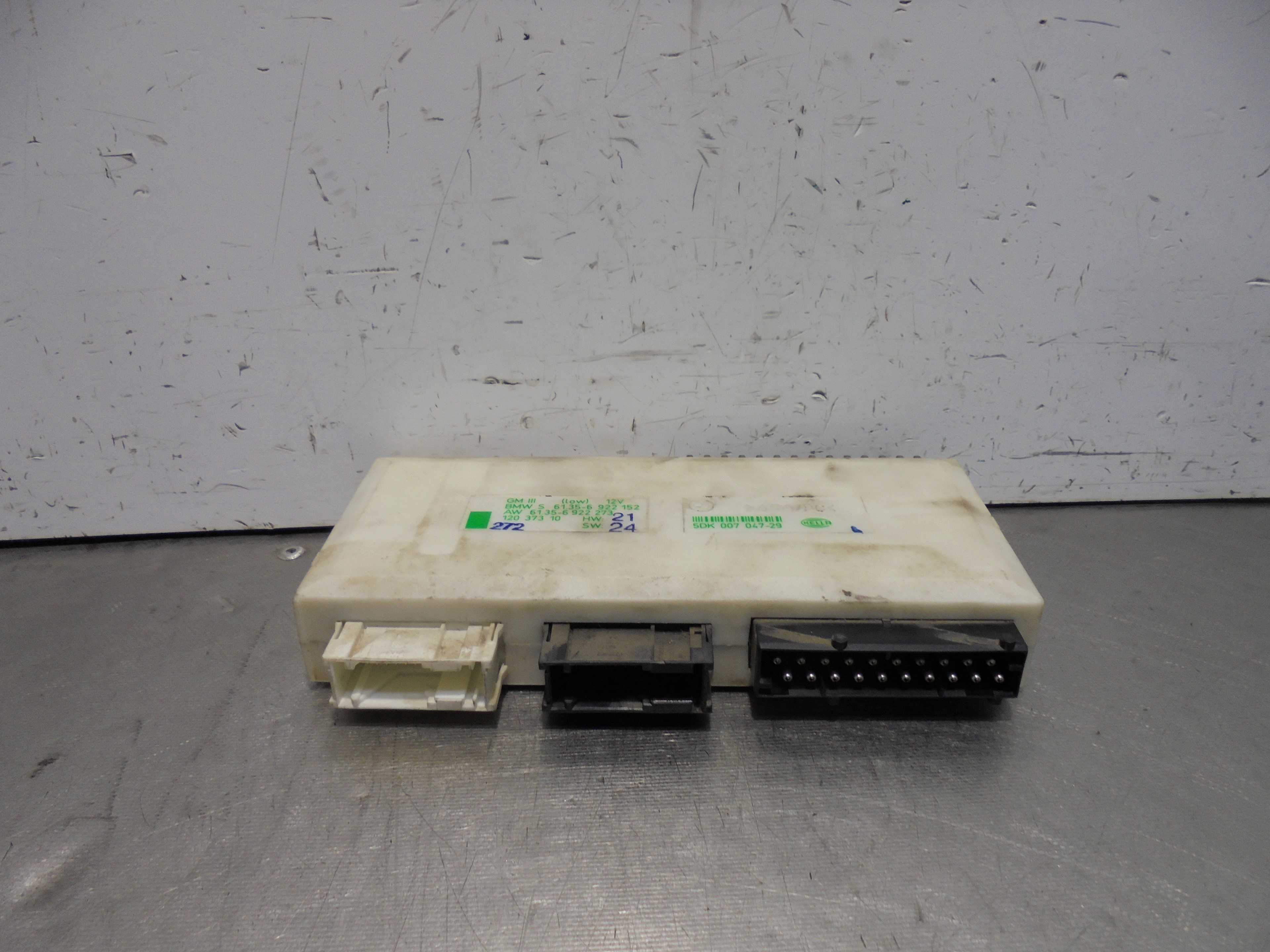 Recambio de modulo confort para bmw serie 5 berlina (e39) 530d referencia OEM IAM 61356922152 5DK00704729 HELLA