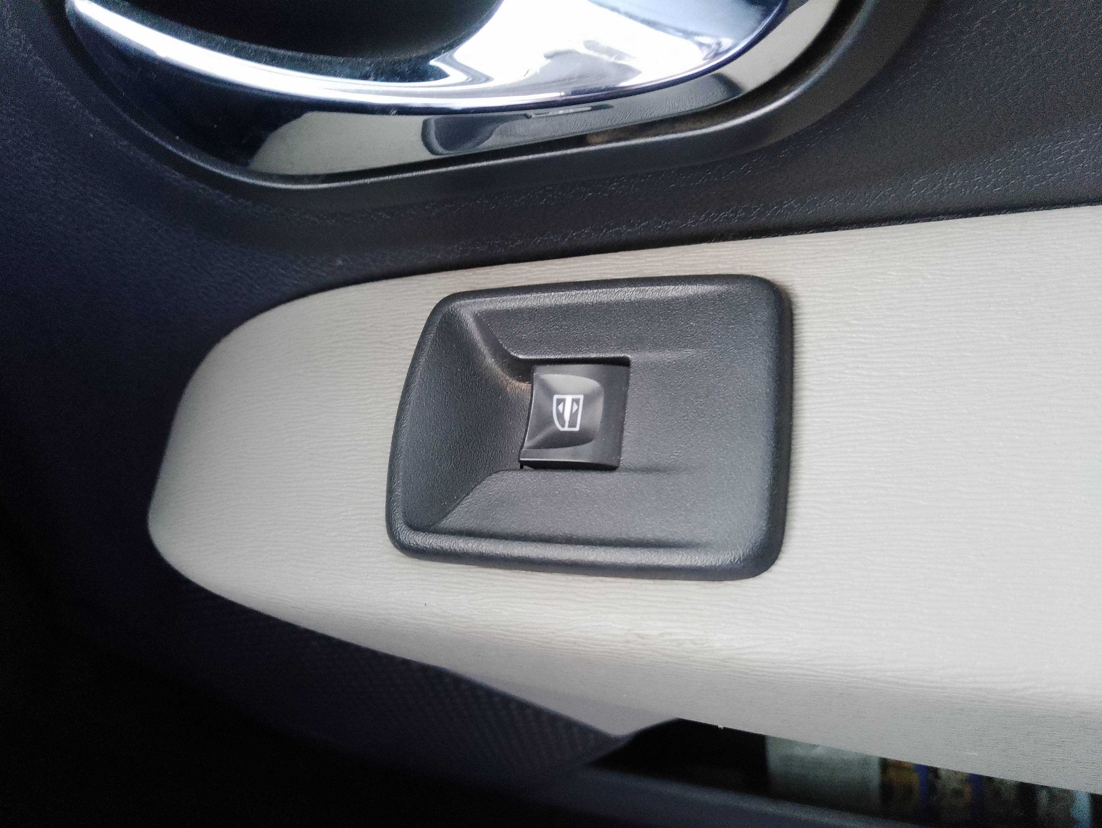 Recambio de mando elevalunas delantero derecho para dacia lodgy laureate referencia OEM IAM 254217475R  