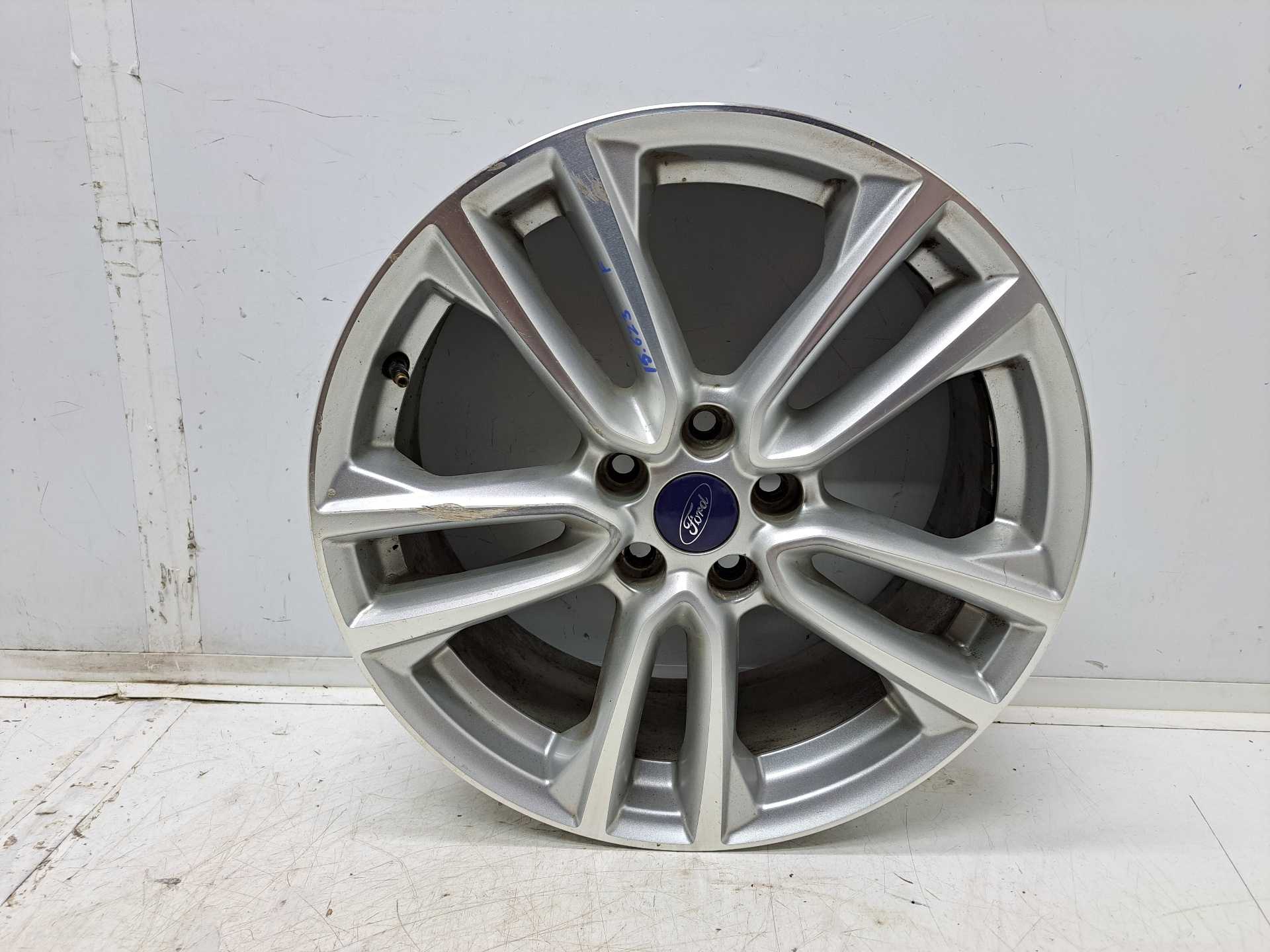 Recambio de llanta para ford kuga (cbs) st-line 2wd referencia OEM IAM R18 CJ5CM1BF0053 