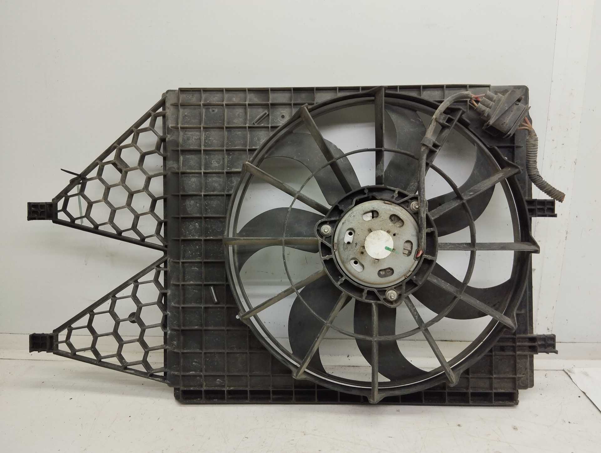 Recambio de electroventilador para seat ibiza (6j5) ecomotive referencia OEM IAM 6R0121207A  