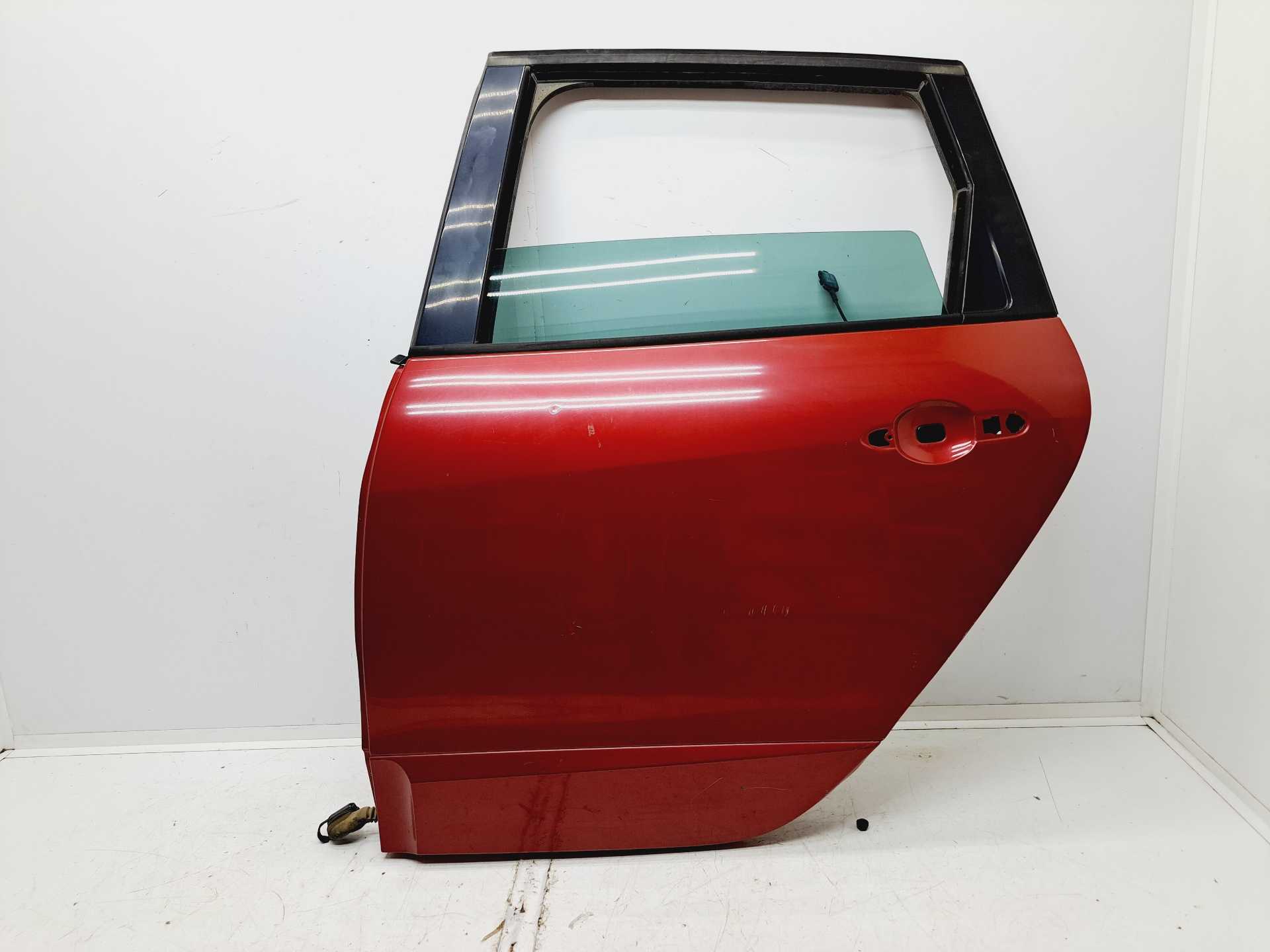 Recambio de puerta trasera izquierda para renault scenic iii 2.0 16v referencia OEM IAM   