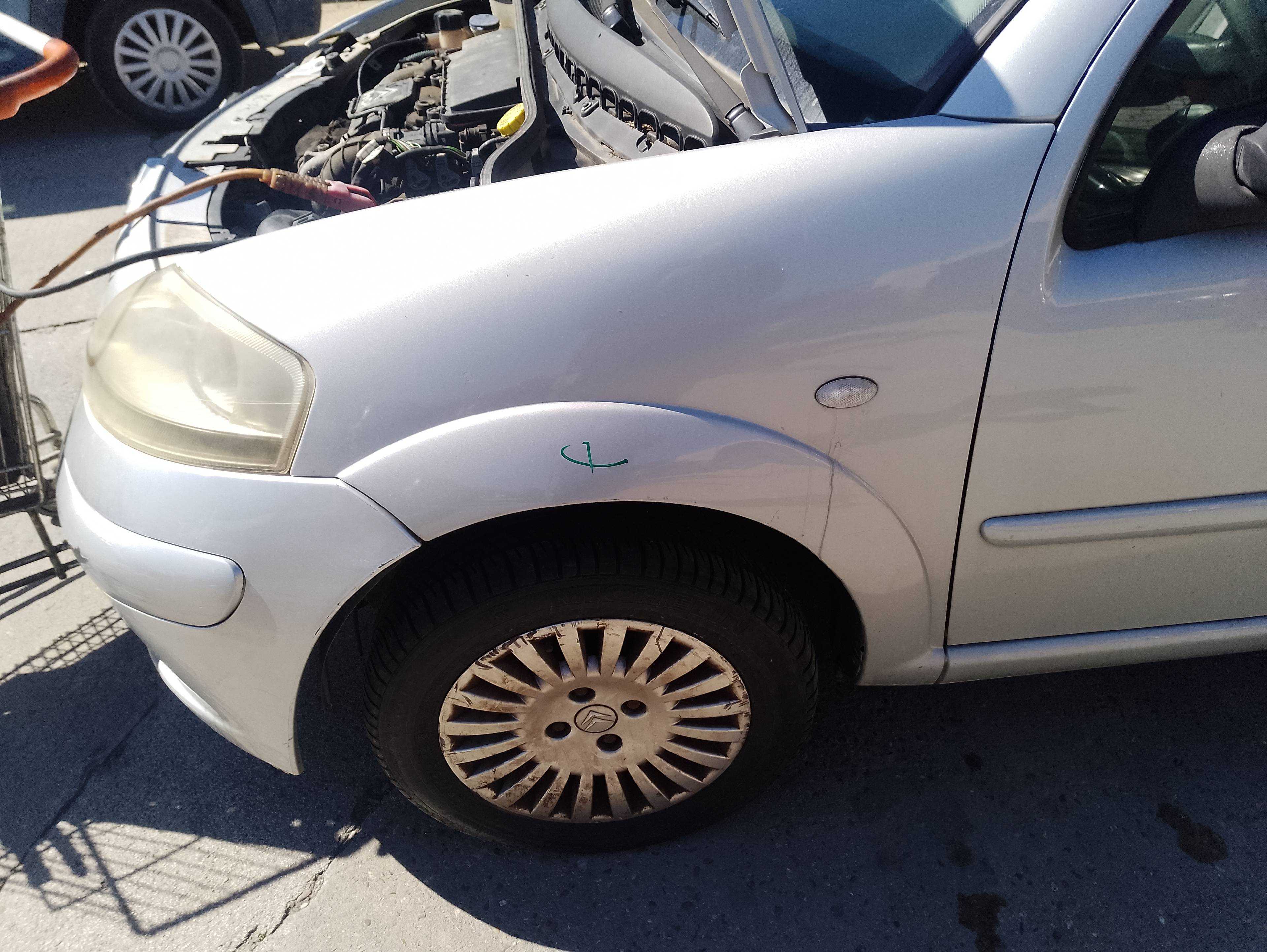 Recambio de aleta delantera izquierda para citroën c3 1.4 hdi audace referencia OEM IAM   