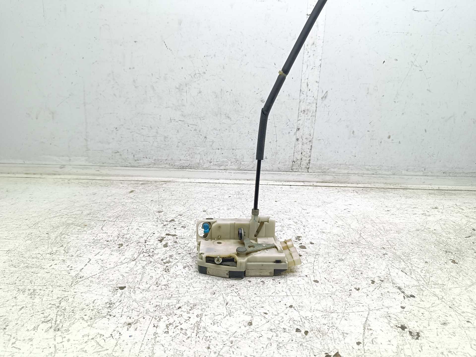 Recambio de cerradura puerta delantera derecha para alfa romeo 166 2.4 jtd referencia OEM IAM   