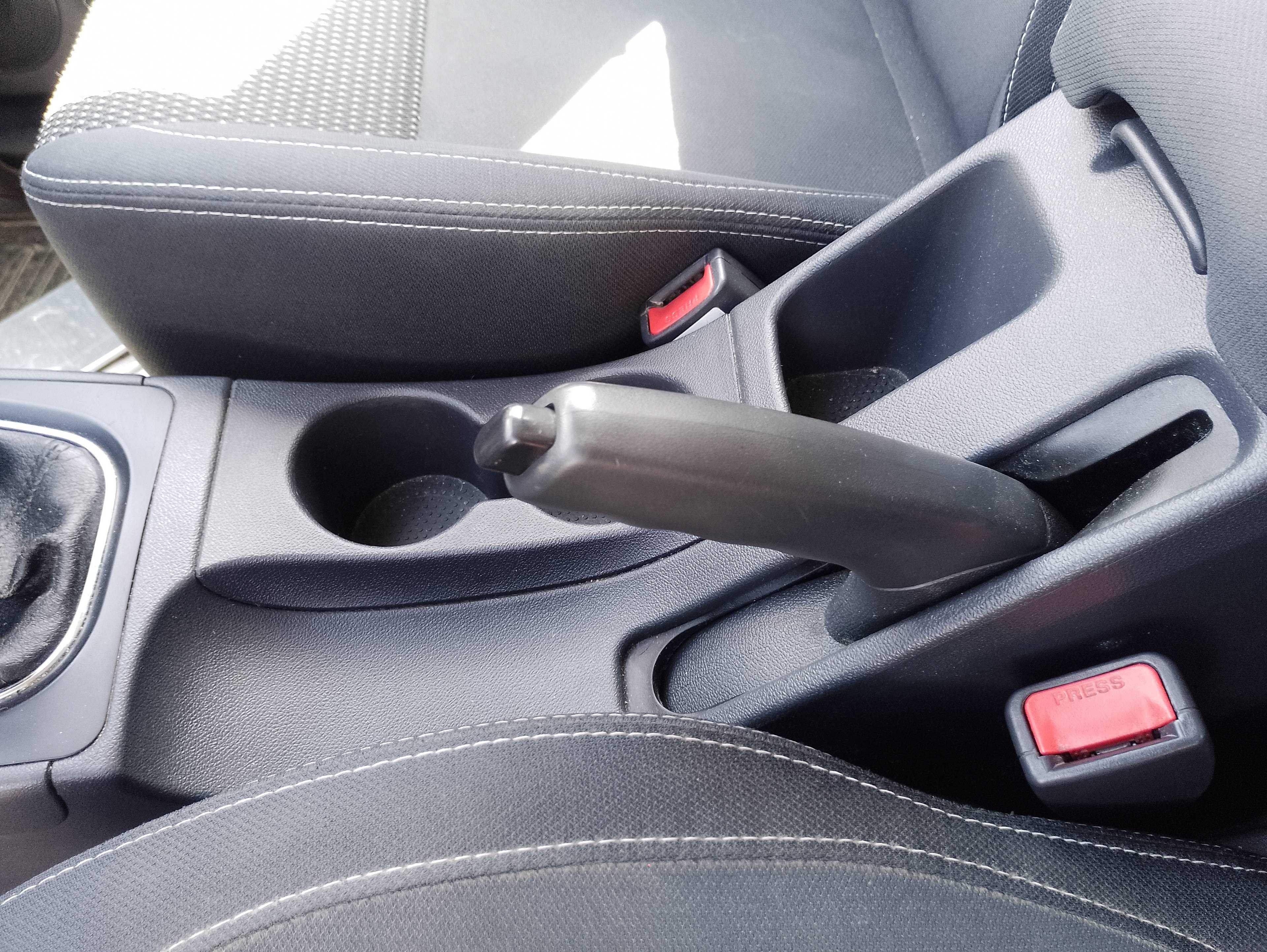 Recambio de palanca freno para renault koleos bose edition referencia OEM IAM   