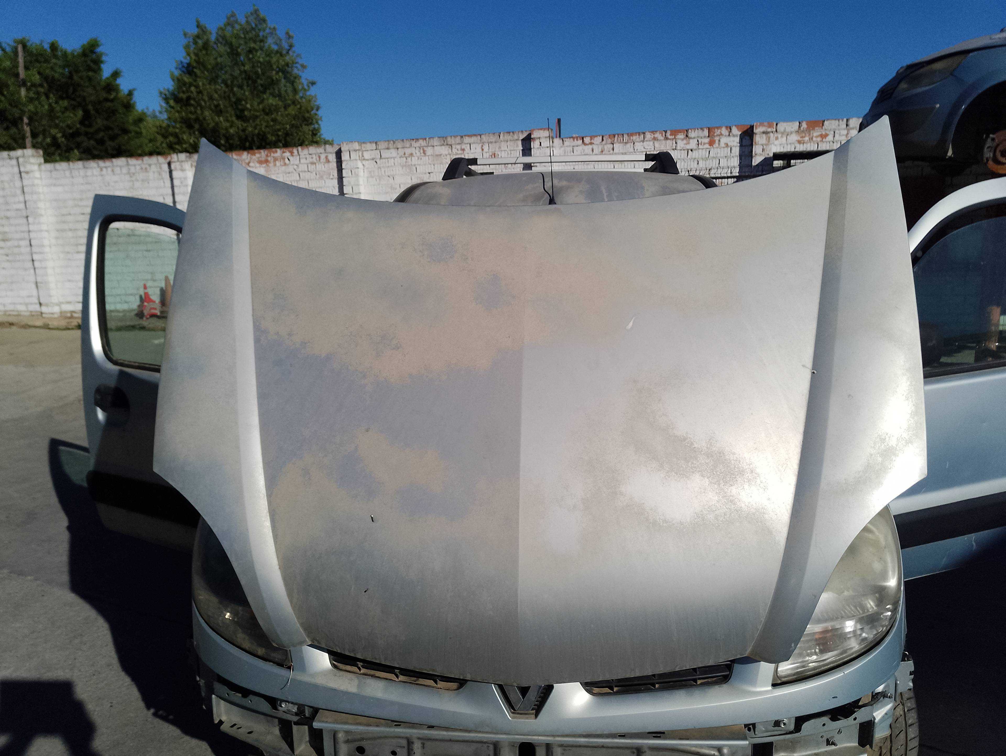 Recambio de capo para renault kangoo (f/kc0) authentique oasis referencia OEM IAM  7751474868 