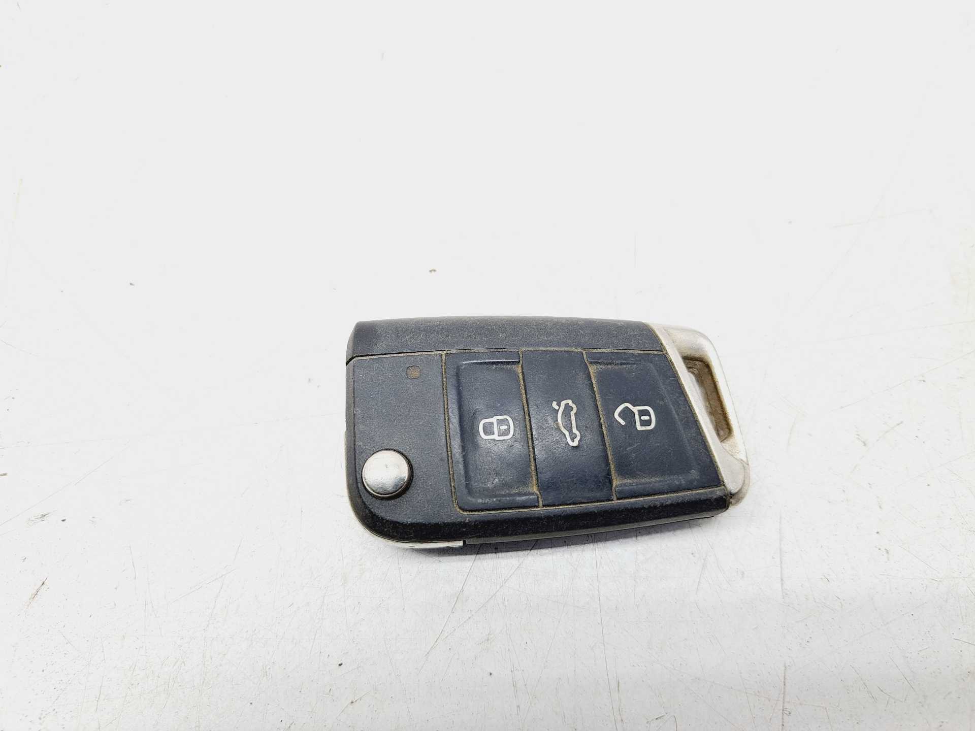 Recambio de llave tarjeta para volkswagen tiguan 2.0 tdi referencia OEM IAM   