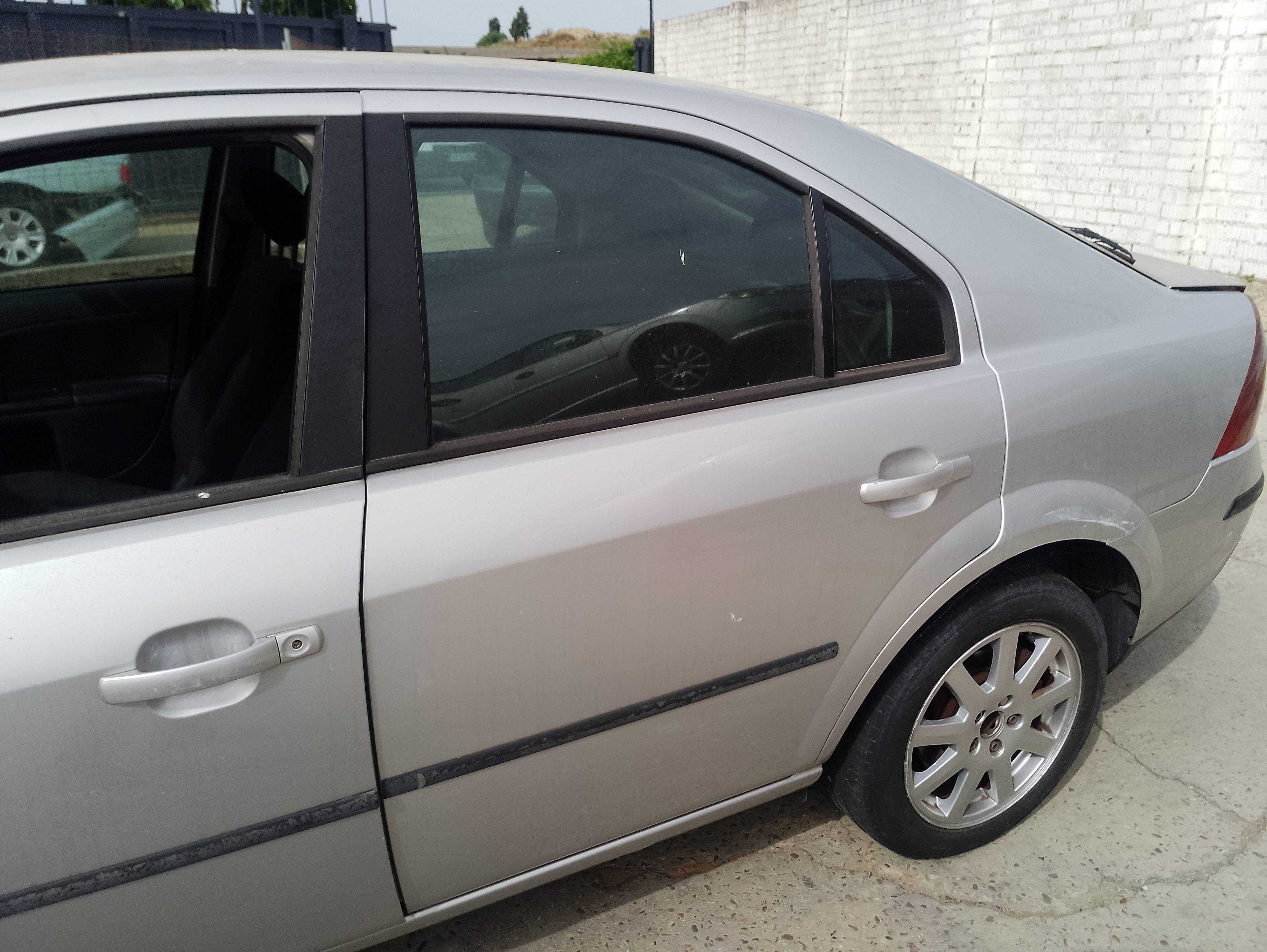 Recambio de puerta trasera izquierda para ford mondeo berlina (ge) ambiente (06.2003) (d) referencia OEM IAM   