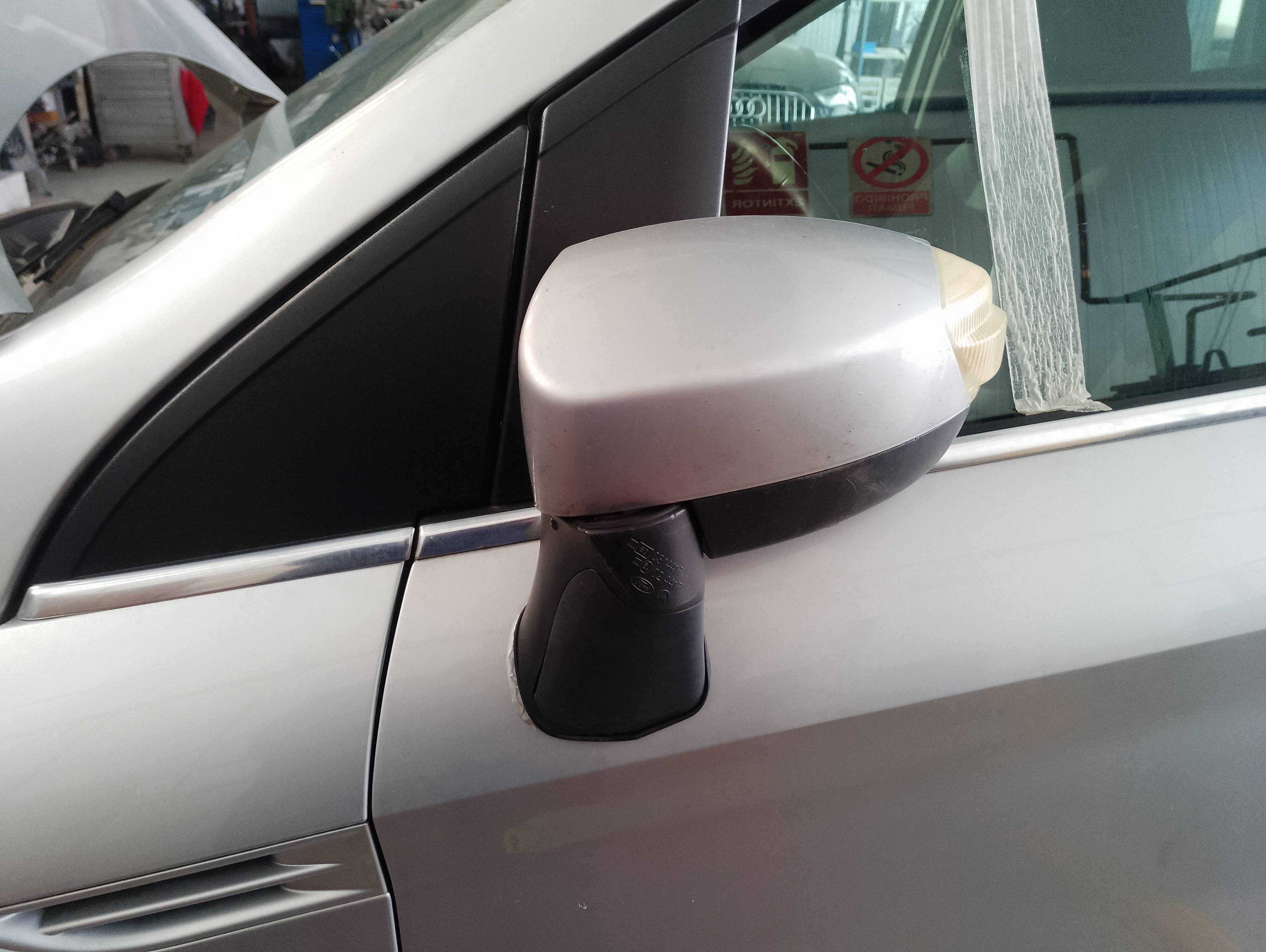 Recambio de retrovisor izquierdo para ford kuga (cbv) titanium referencia OEM IAM   