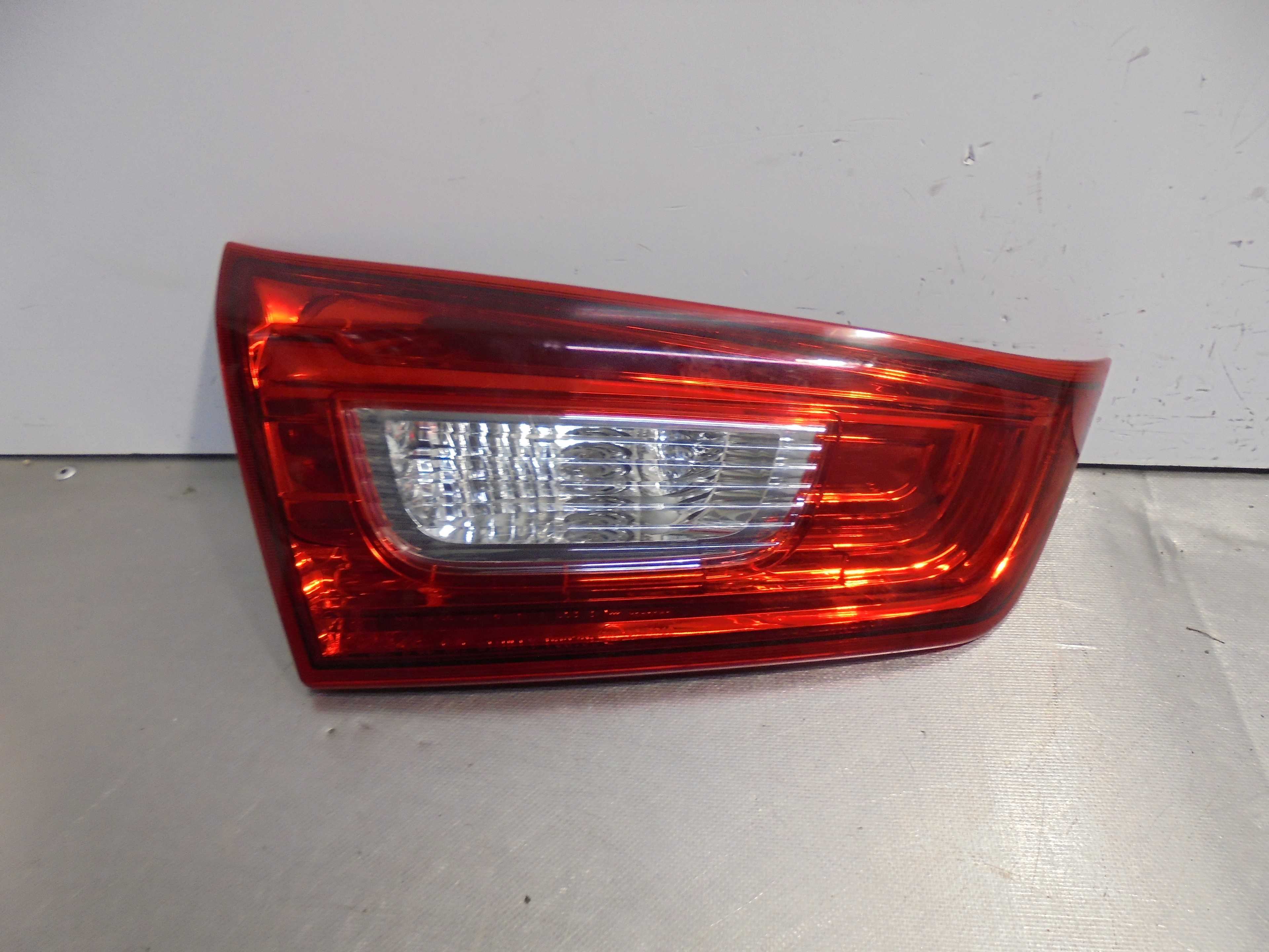 Recambio de piloto porton trasero izquierdo para mitsubishi asx (ga0w) challenge 2wd referencia OEM IAM   