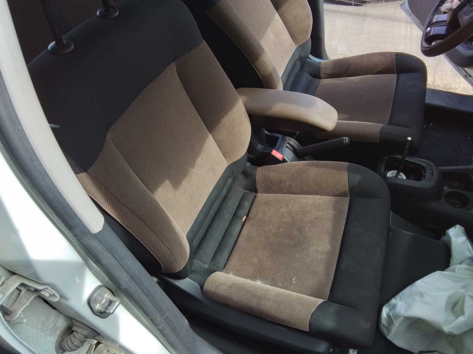 Recambio de asiento delantero derecho para citroën c4 cactus feel referencia OEM IAM   